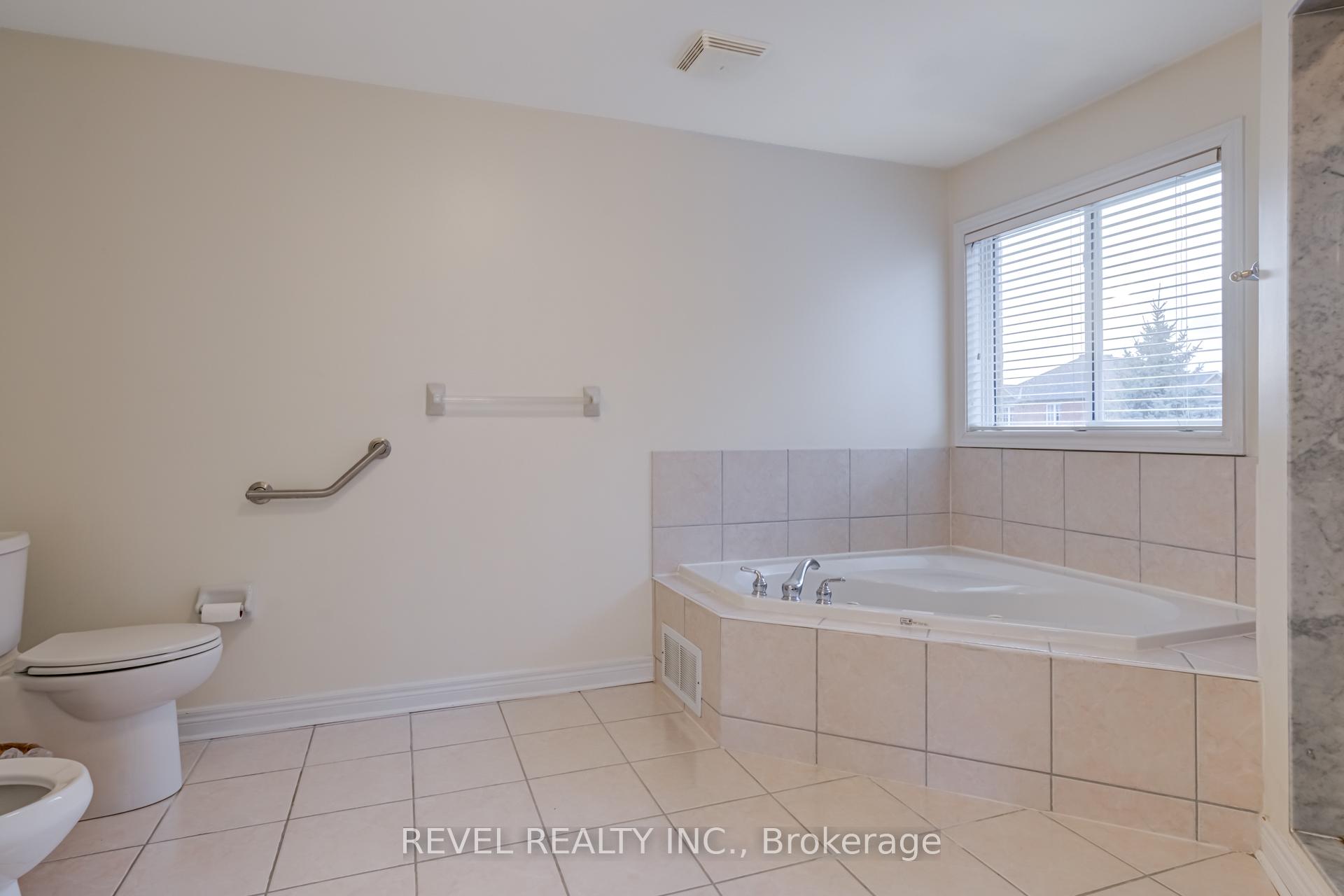 Photo 28 of 32 Martineau Road, Brampton, Bram East — HOMEH