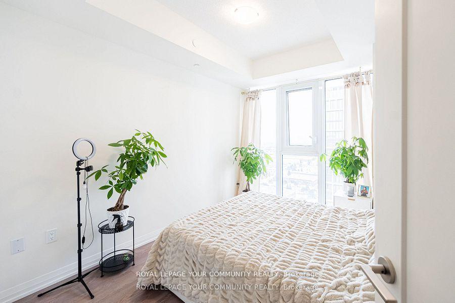 Photo 7 of Unit 2204, 9000 Jane Street, Vaughan, Concord — HOMEH