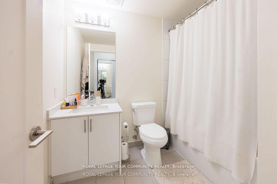 Photo 9 of Unit 2204, 9000 Jane Street, Vaughan, Concord — HOMEH
