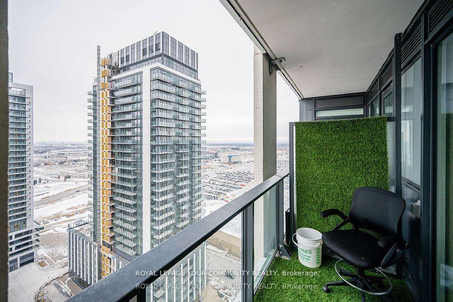 Photo 15 of Unit 2204, 9000 Jane Street, Vaughan, Concord — HOMEH