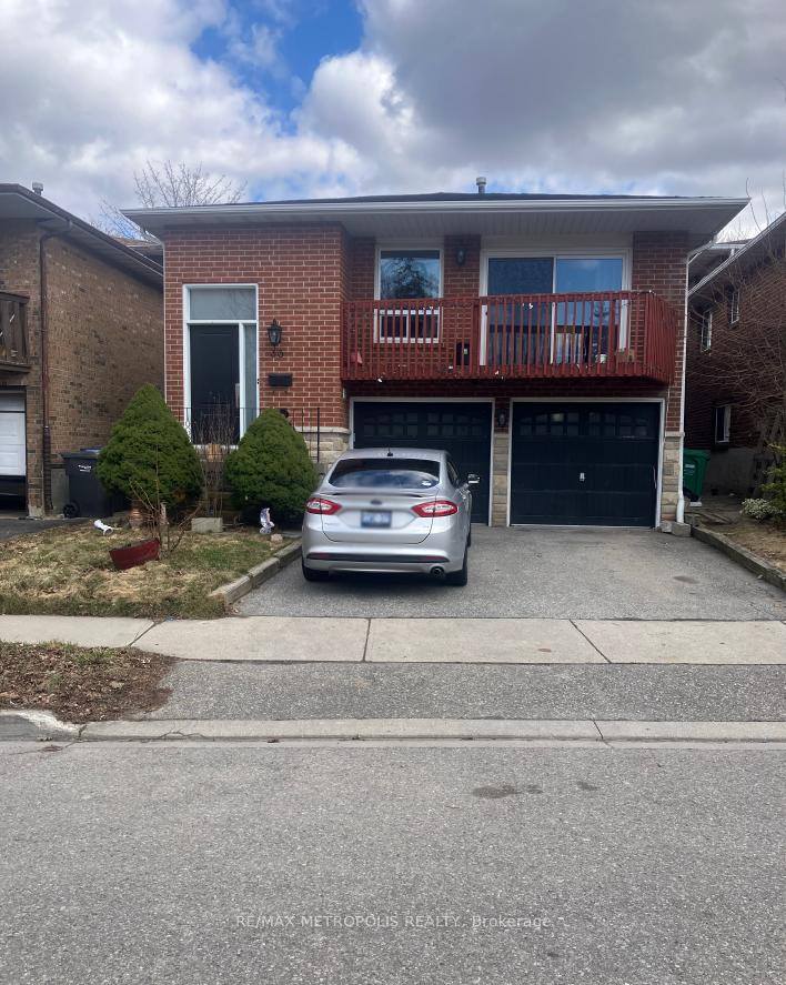 Front of 36 Tanager Square