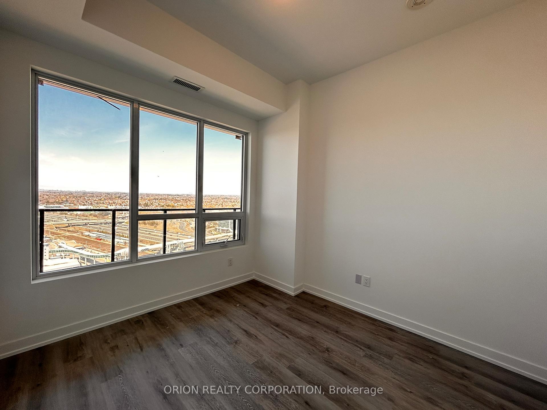 Photo 5 of Unit 2911, 1435 Celebration Drive, Pickering, Bay Ridges — HOMEH