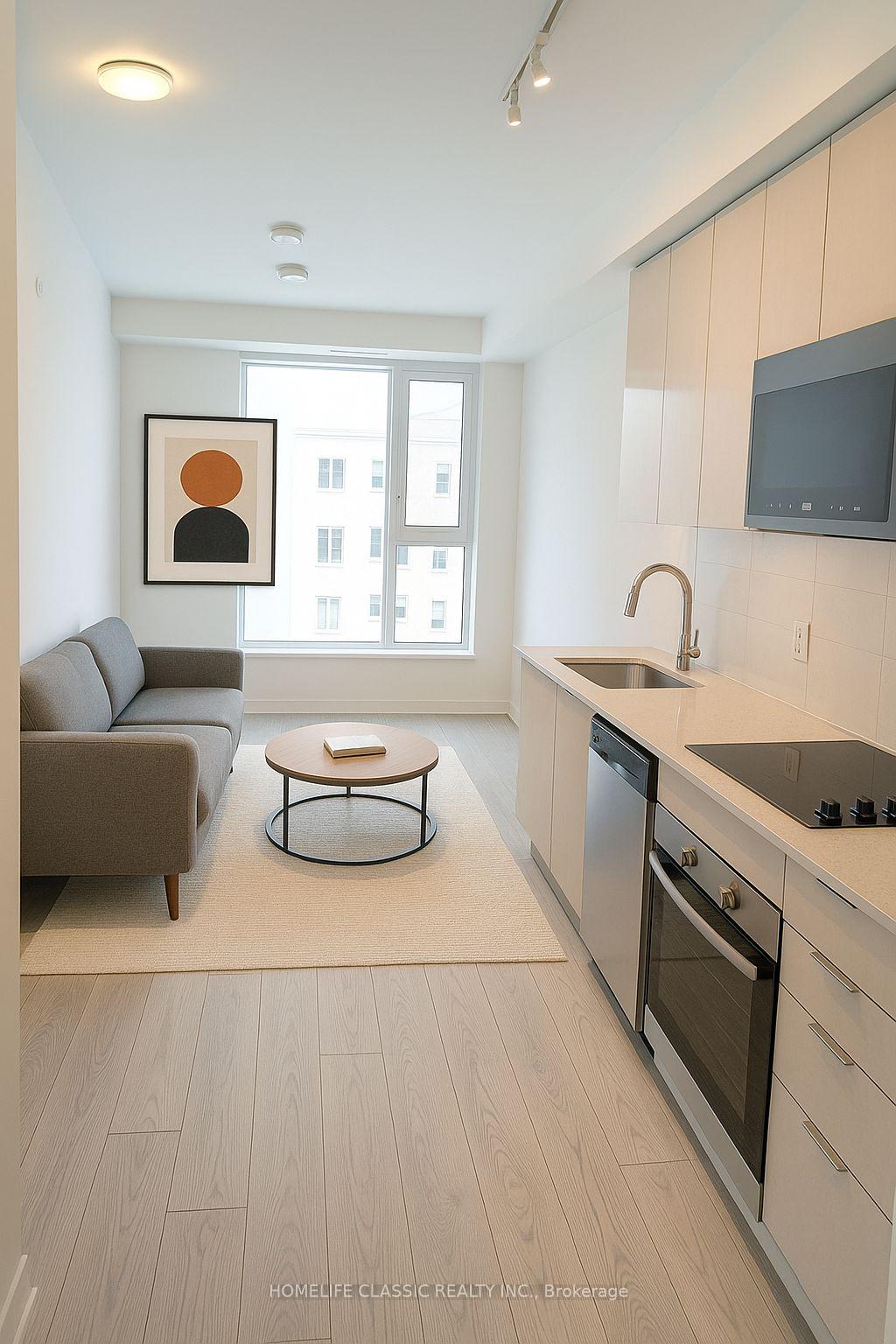 Photo 4 of Unit 2711, 498 Caldari Road N, Vaughan, Concord — HOMEH