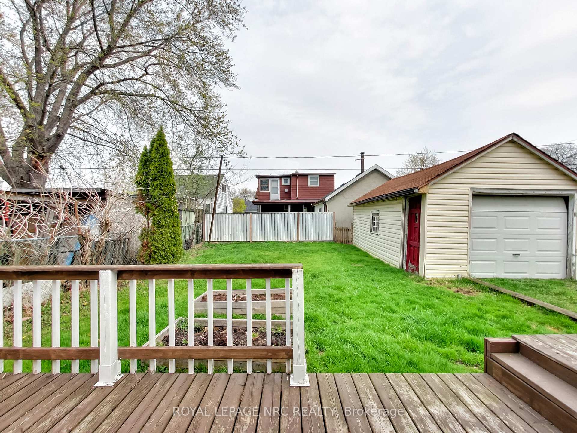 Photo 78 of 390 Gatfield Avenue, Welland, Lincoln/Crowland — HOMEH