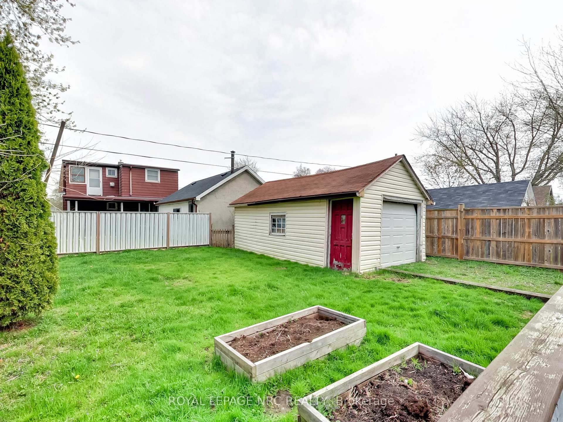 Photo 86 of 390 Gatfield Avenue, Welland, Lincoln/Crowland — HOMEH