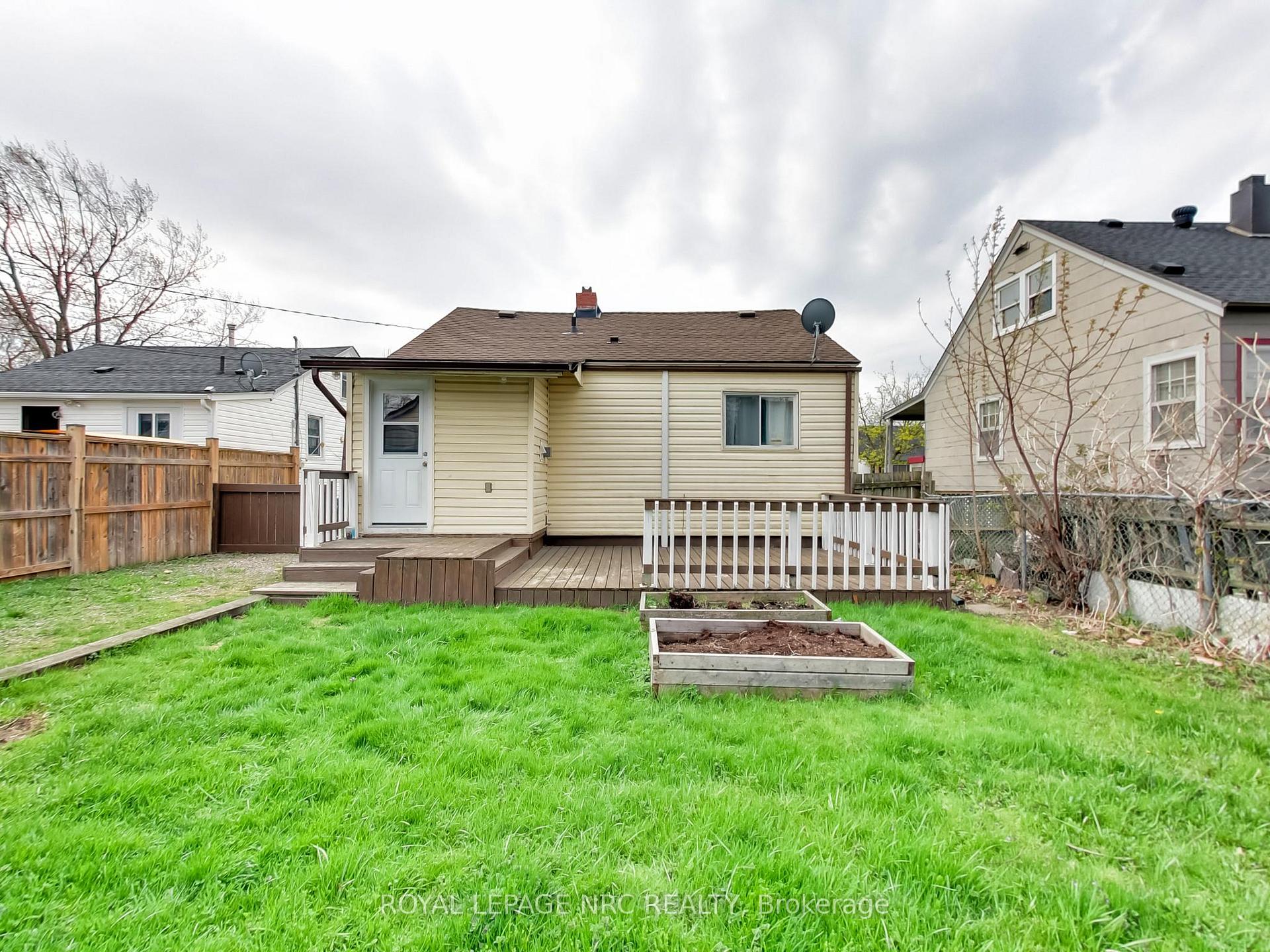 Photo 89 of 390 Gatfield Avenue, Welland, Lincoln/Crowland — HOMEH
