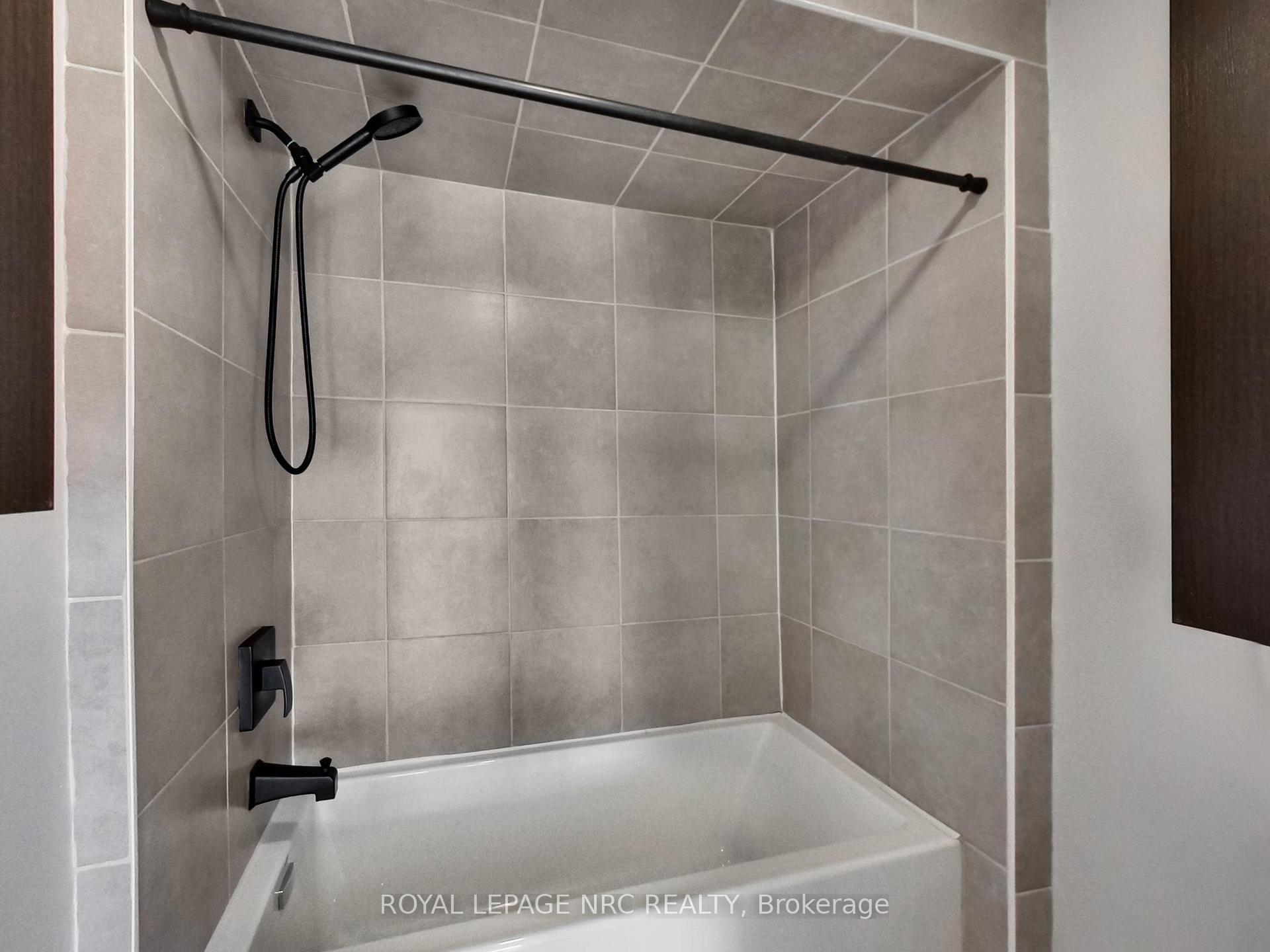 Photo 35 of 390 Gatfield Avenue, Welland, Lincoln/Crowland — HOMEH