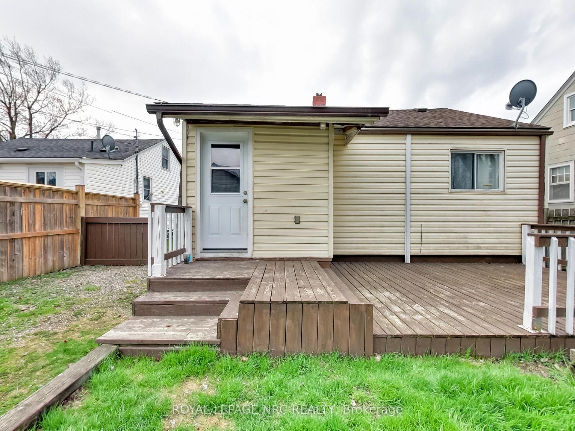 Photo 82 of 390 Gatfield Avenue, Welland, Lincoln/Crowland — HOMEH