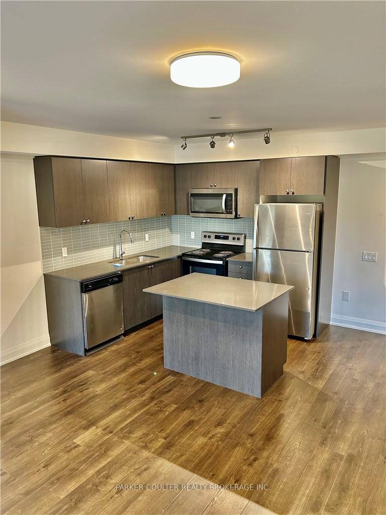 Photo 4 of Unit 215, 58 Lakeside Terrace, Barrie, Little Lake — HOMEH