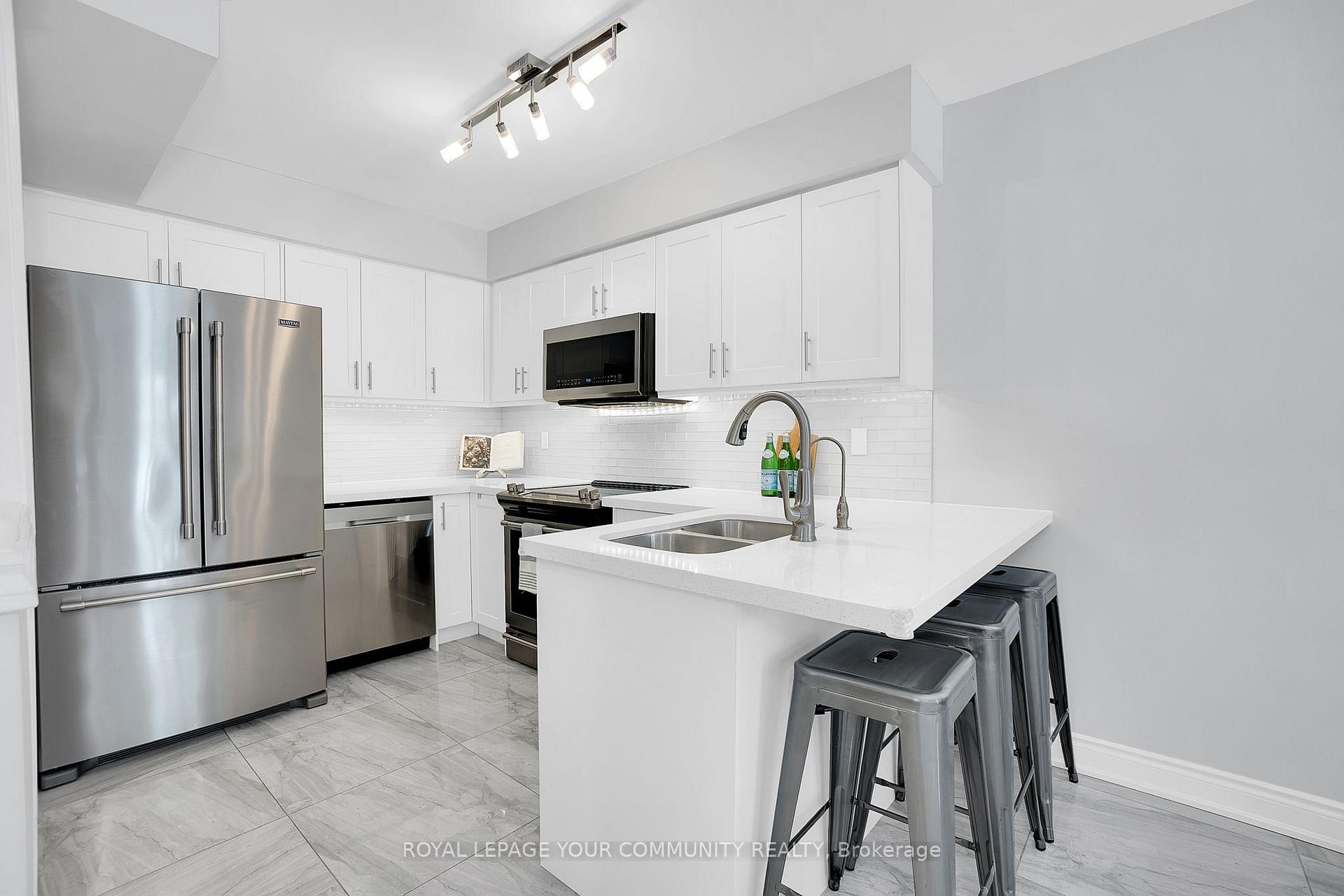 Photo 10 of 261 Deepsprings Crescent, Vaughan, Vellore Village — HOMEH