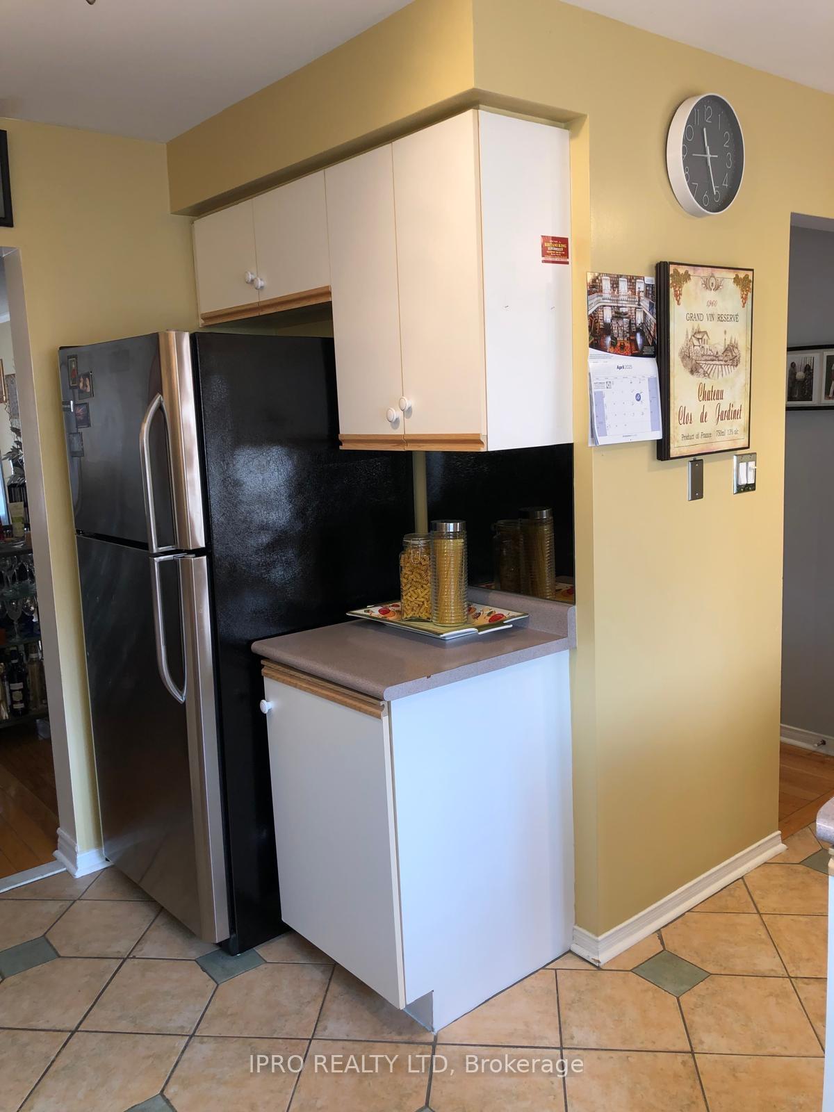 Photo 16 of Unit 122, 57 Brickyard Way, Brampton, Brampton North — HOMEH