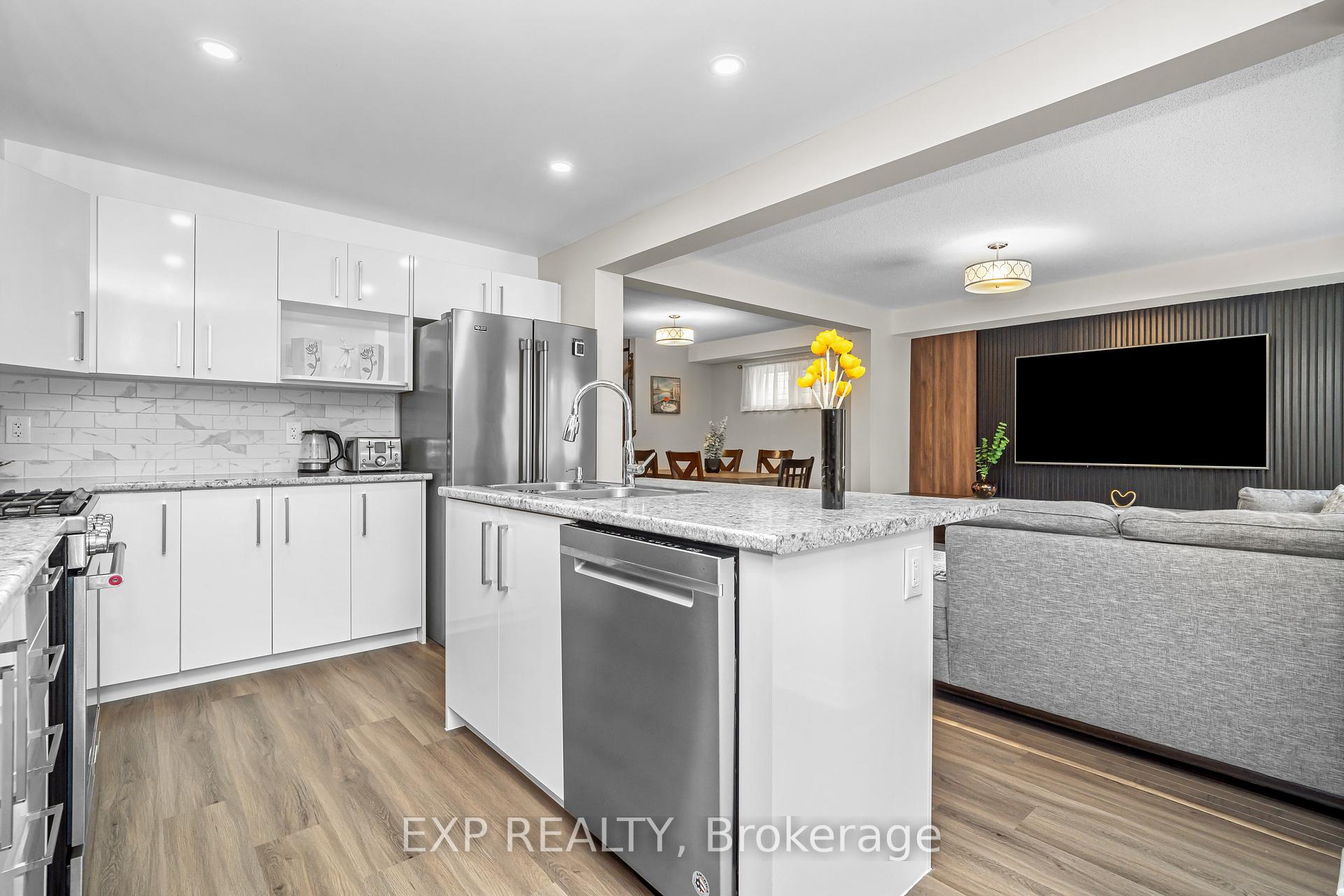 Photo 11 of 611 Geranium Walk, Ottawa, Stittsville (North) — HOMEH