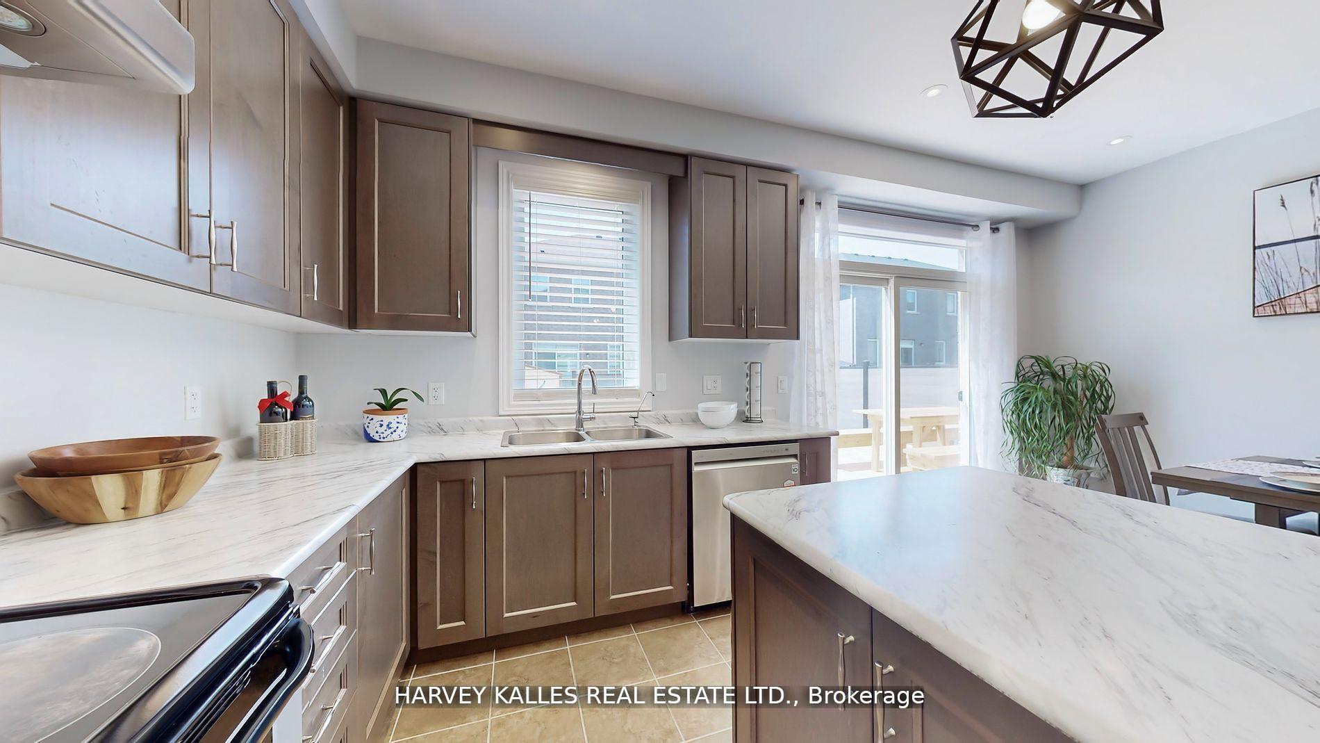Photo 12 of 67 Crofting Crescent, Markham, Wismer — HOMEH