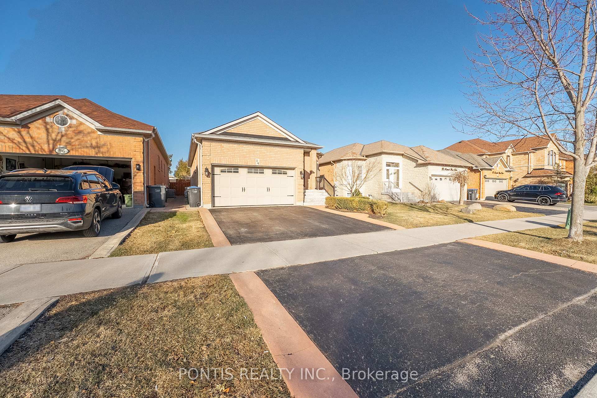 Photo 2 of 94 Harvest Moon Drive W, Caledon, Bolton West — HOMEH