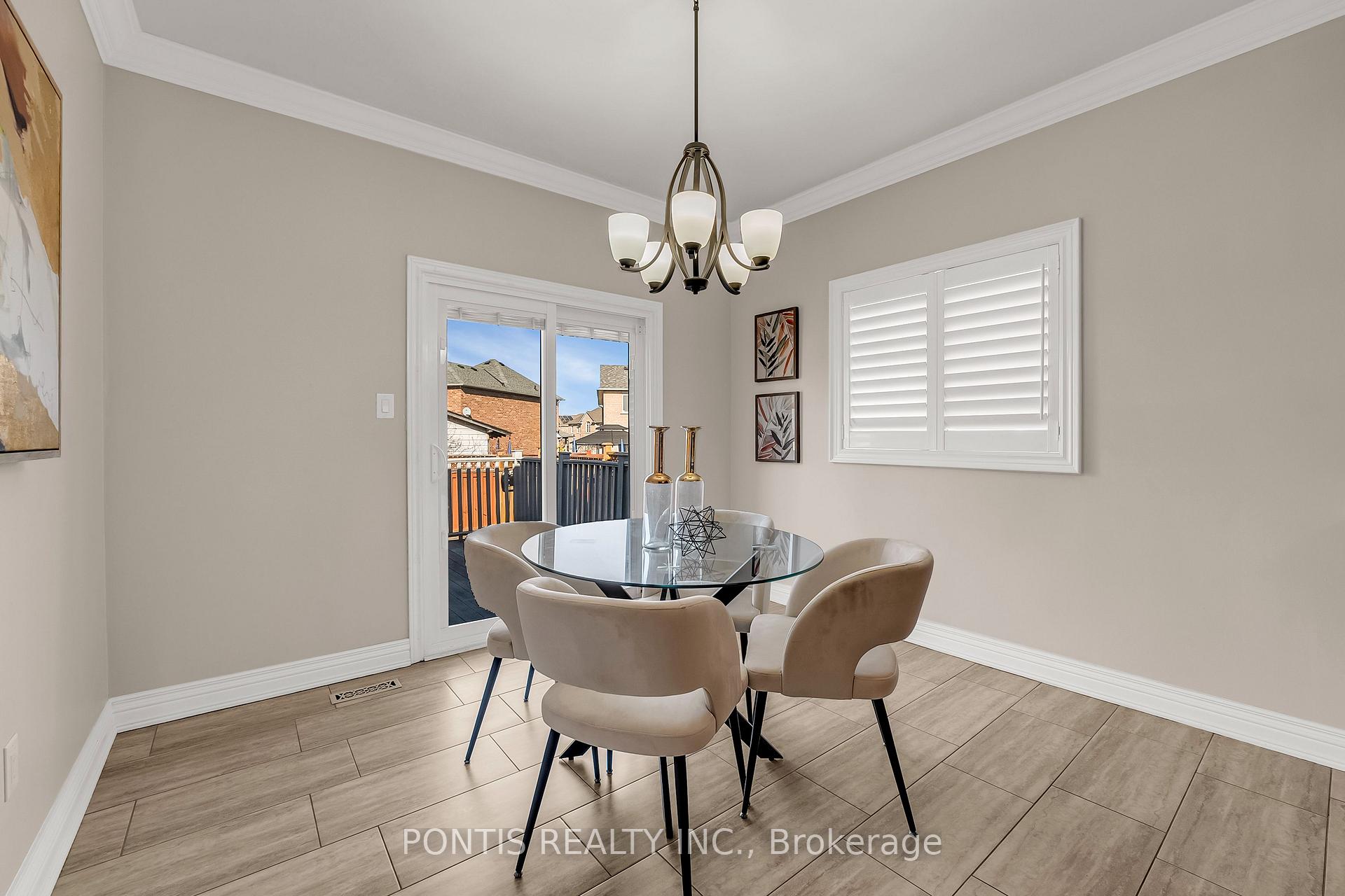 Photo 10 of 94 Harvest Moon Drive W, Caledon, Bolton West — HOMEH