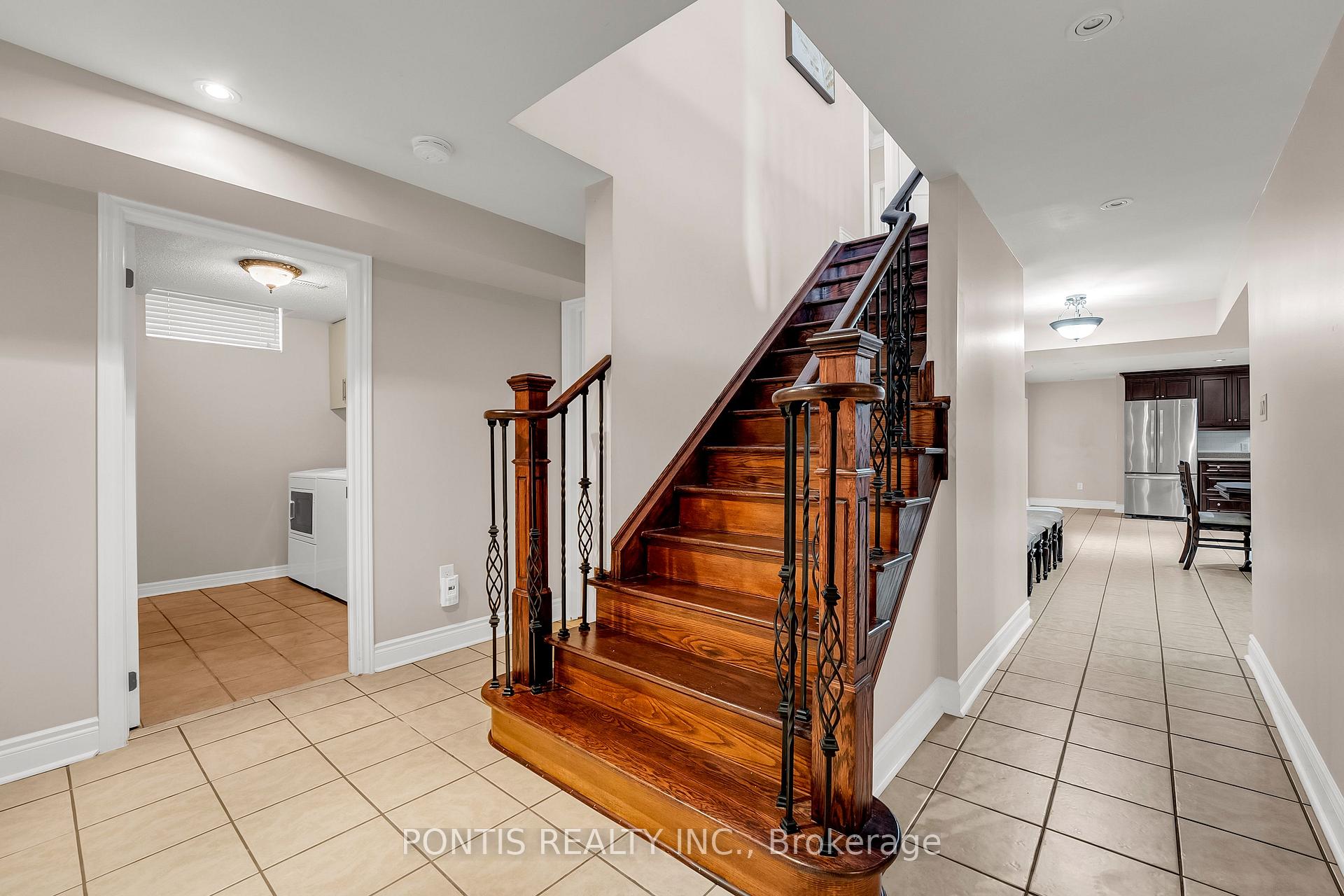 Photo 20 of 94 Harvest Moon Drive W, Caledon, Bolton West — HOMEH