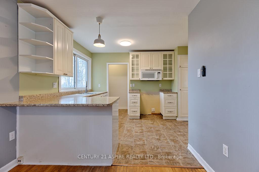 Photo 11 of 23 Sunset Crescent, Petawawa — HOMEH