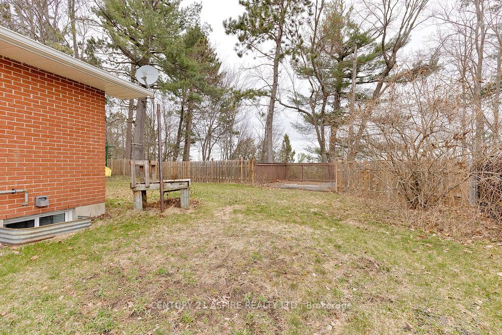 Photo 41 of 23 Sunset Crescent, Petawawa — HOMEH
