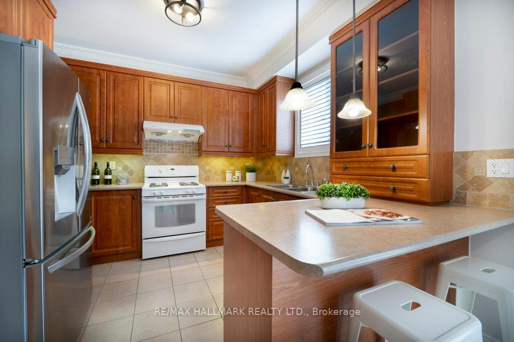 Photo 13 of 19 Perivale Gardens, Aurora, Bayview Wellington — HOMEH