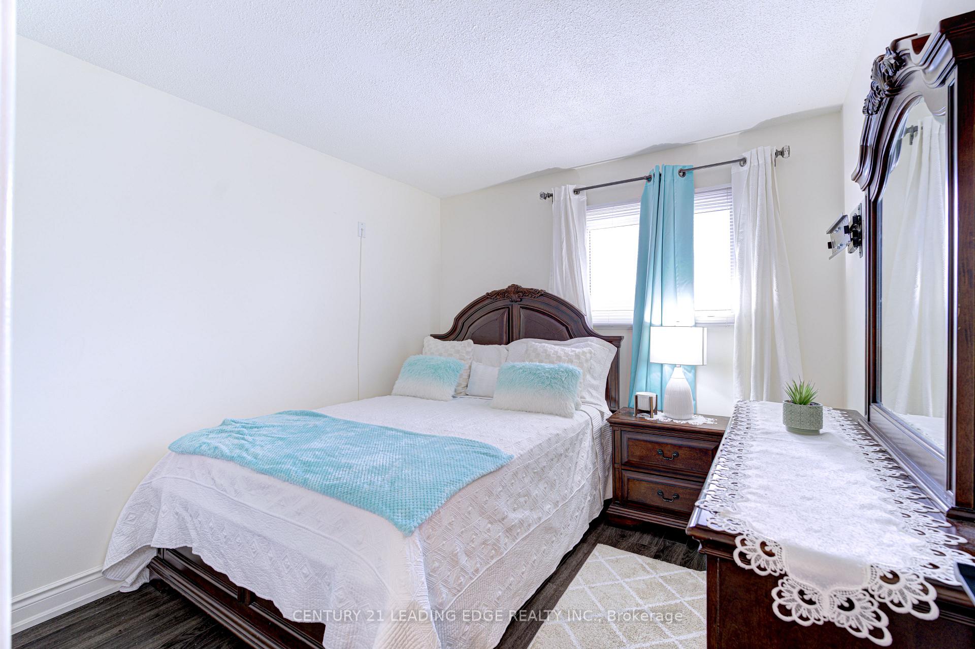 Photo 17 of 22 Clearview Court N, Brampton, Heart Lake West — HOMEH