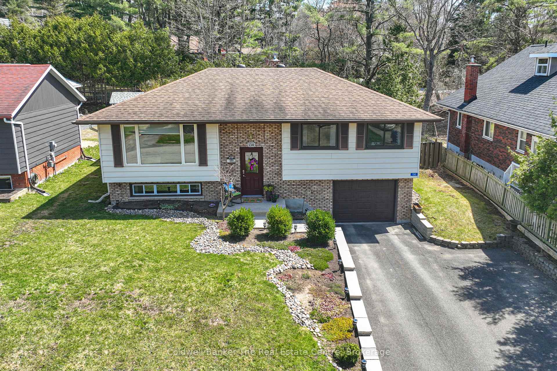 Photo 1 of 130 Oriole Crescent, Gravenhurst, Muskoka (S) — HOMEH