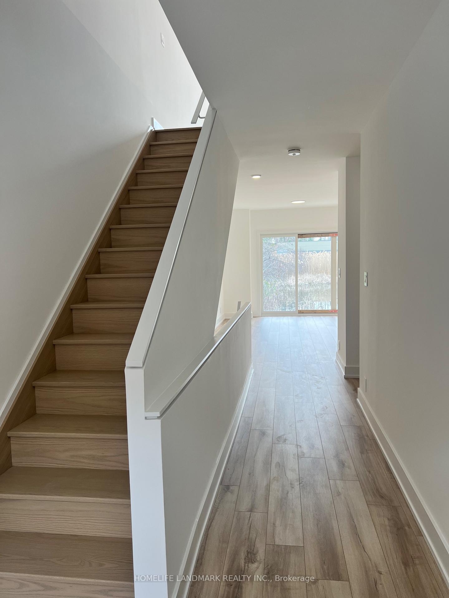 Photo 5 of 15 Chestnut Court, Aurora, Rural Aurora — HOMEH