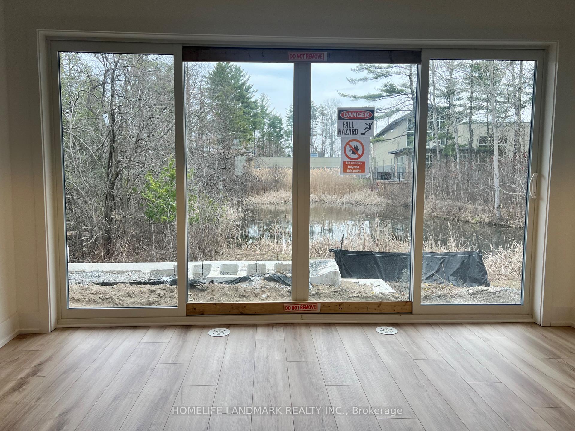 Photo 7 of 15 Chestnut Court, Aurora, Rural Aurora — HOMEH