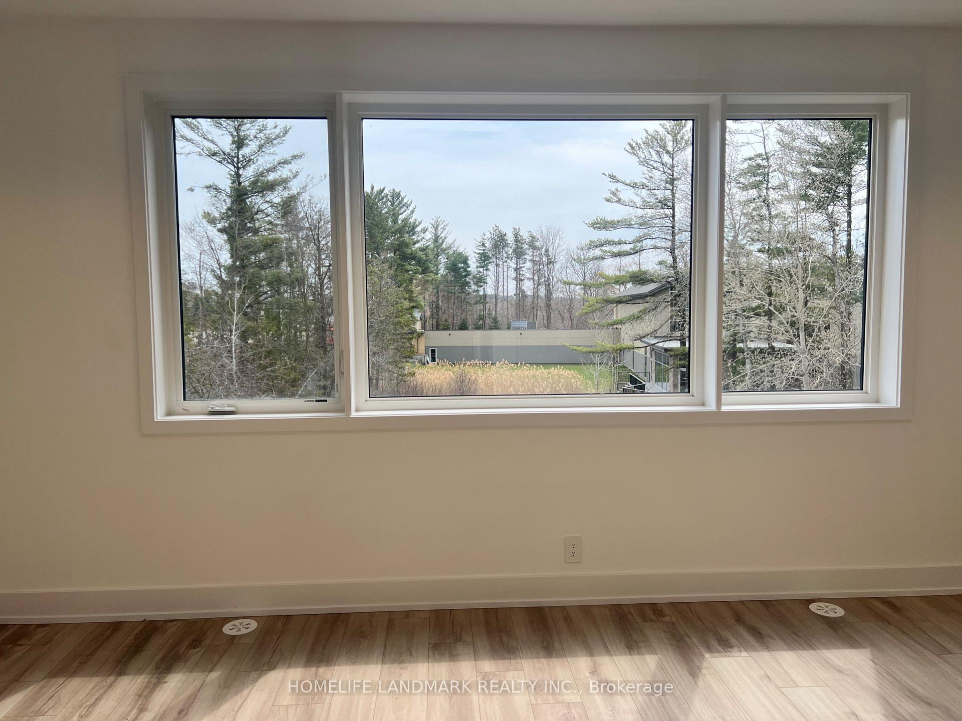 Photo 16 of 15 Chestnut Court, Aurora, Rural Aurora — HOMEH