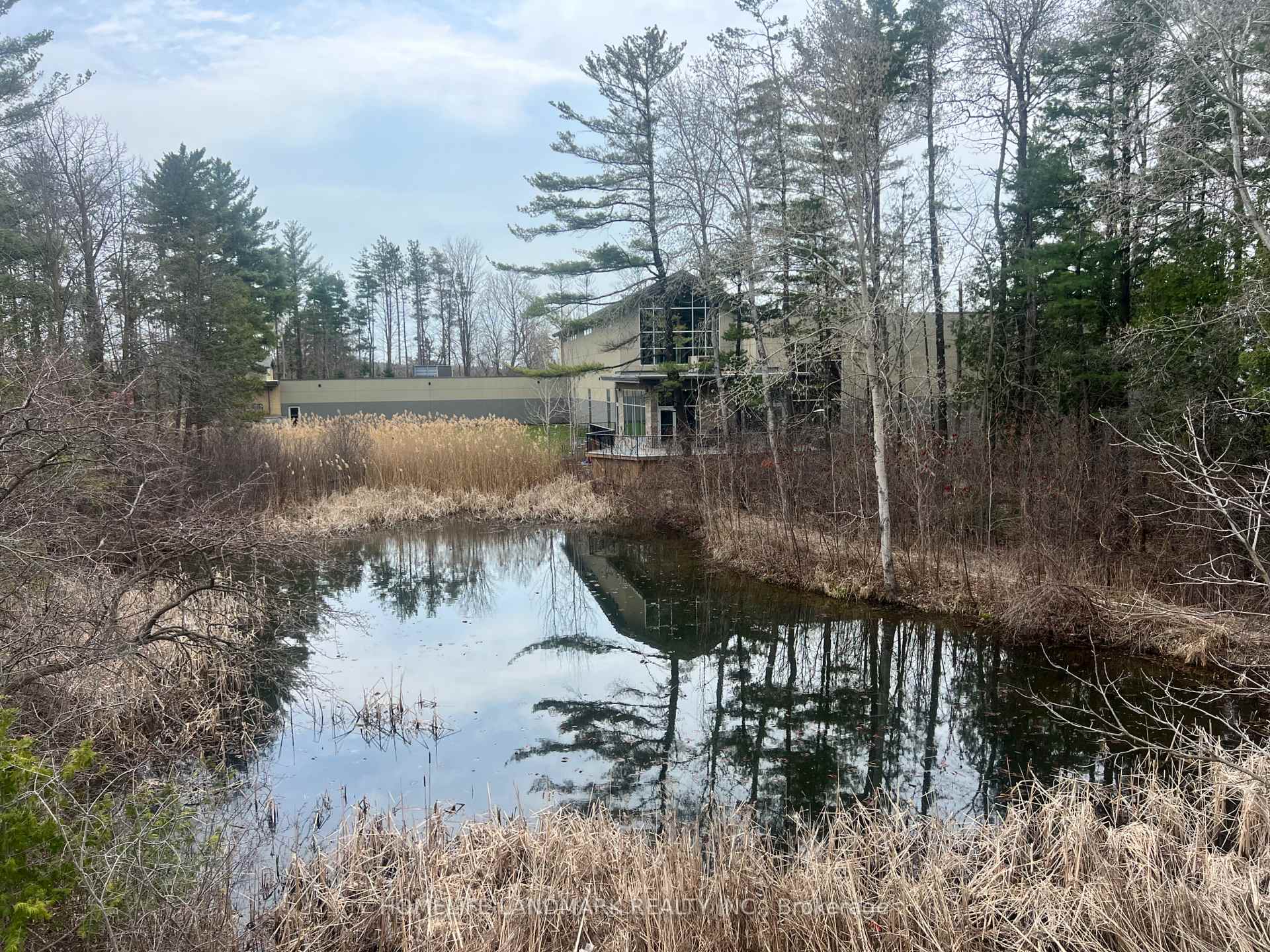 Photo 22 of 15 Chestnut Court, Aurora, Rural Aurora — HOMEH