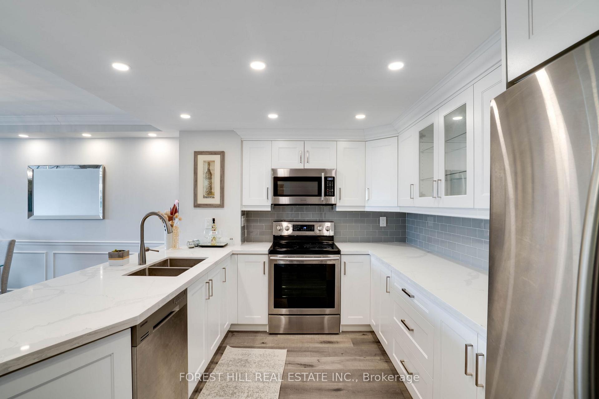 Photo 5 of Unit 507, 7601 Bathurst Street, Vaughan, Crestwood-Springfarm-Yorkhill — HOMEH
