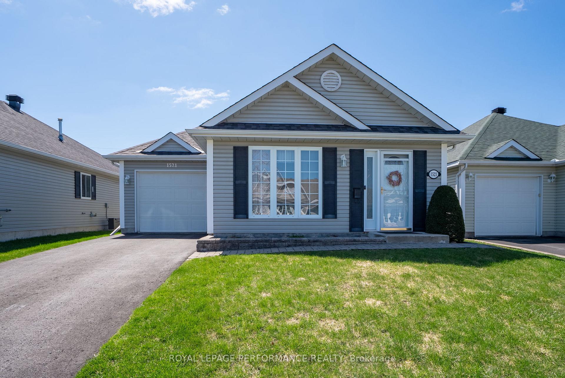Photo 1 of 1521 Frank Court, Cornwall — HOMEH