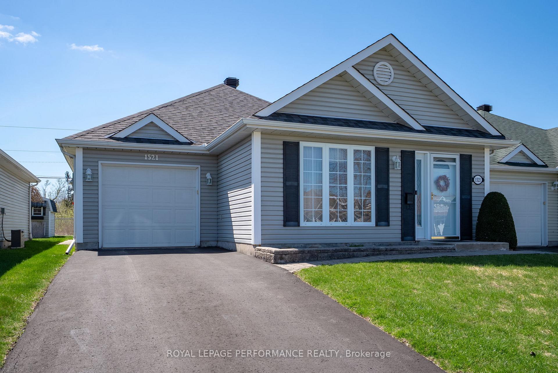 Photo 2 of 1521 Frank Court, Cornwall — HOMEH