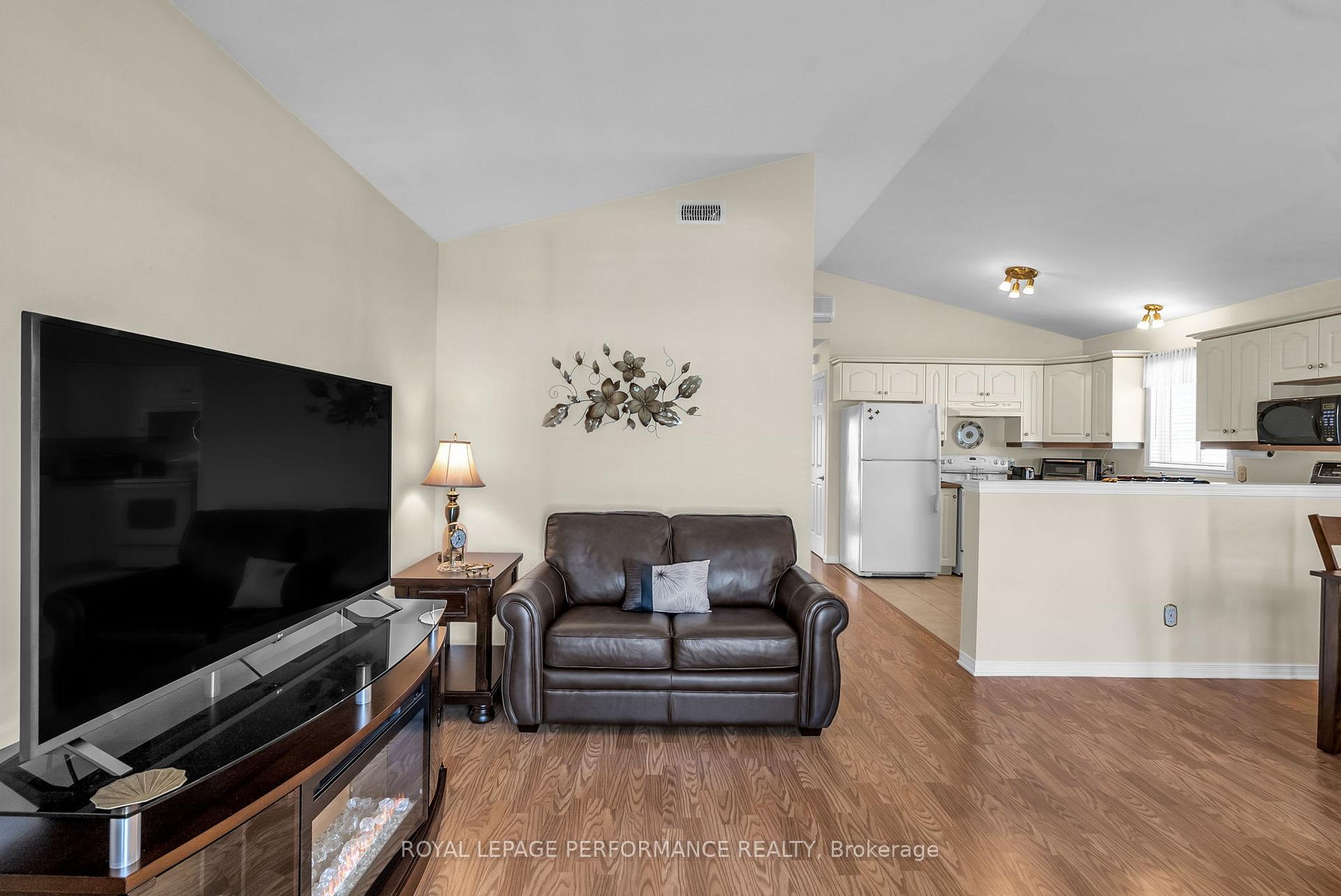 Photo 6 of 1521 Frank Court, Cornwall — HOMEH