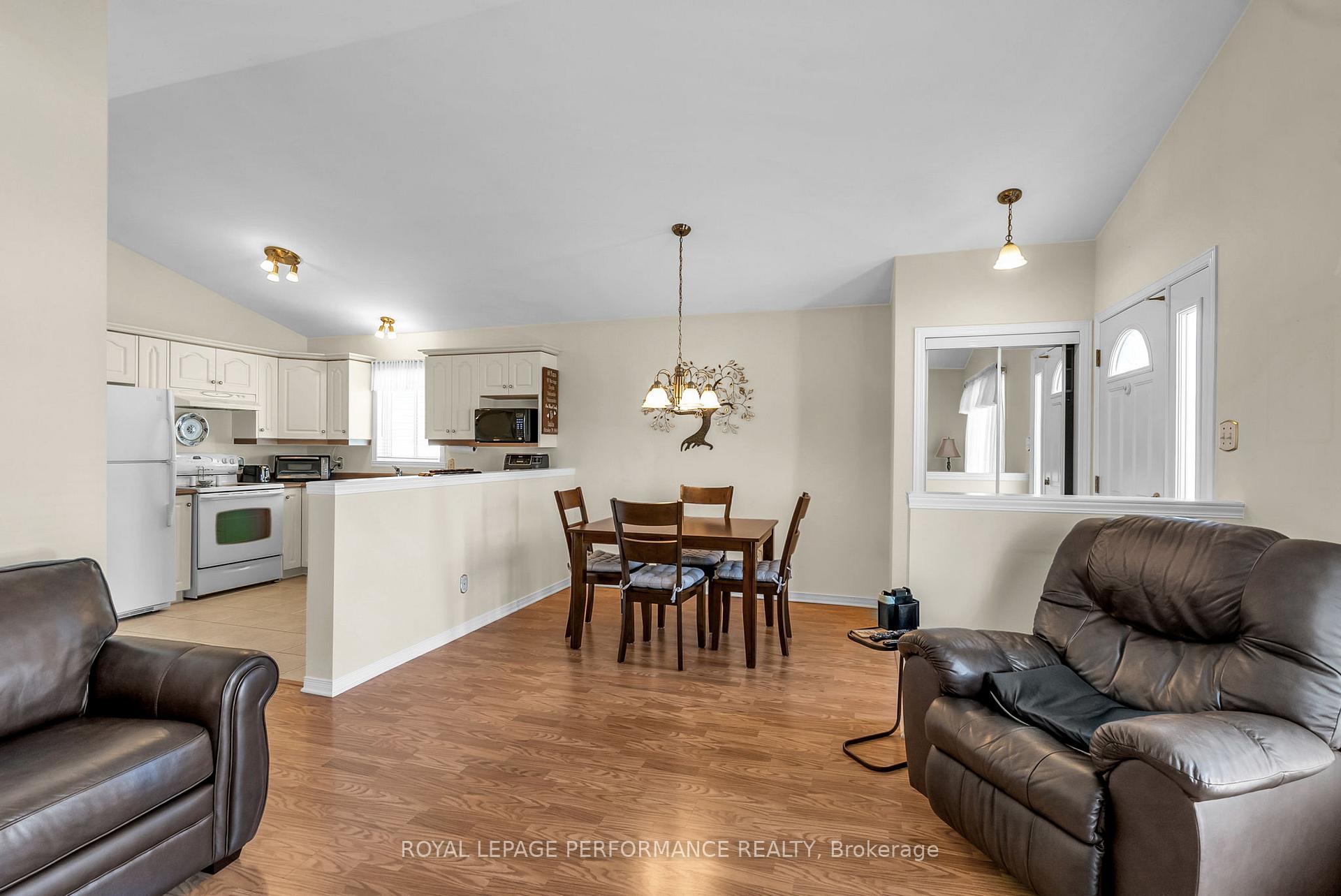Photo 7 of 1521 Frank Court, Cornwall — HOMEH