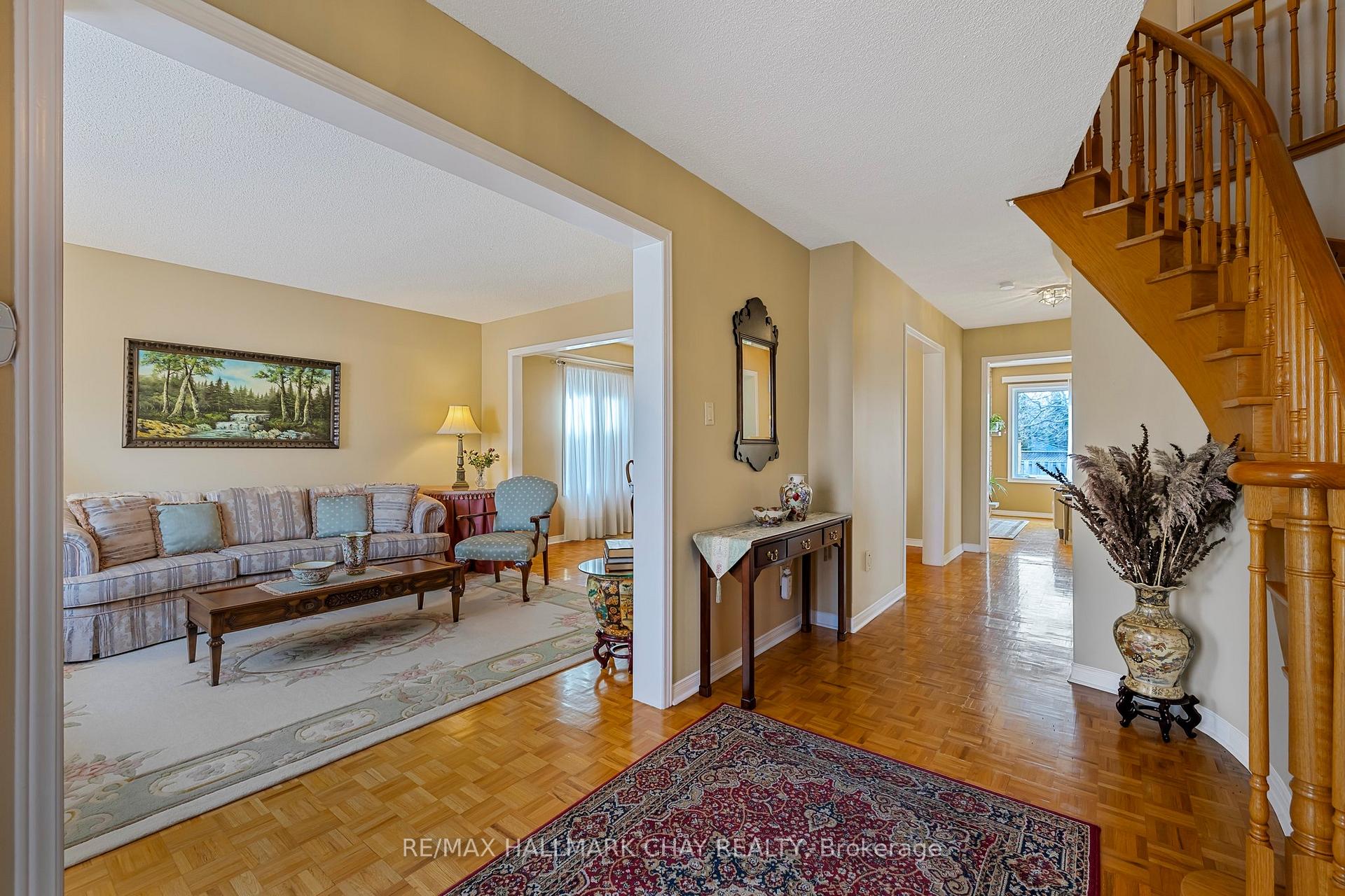 Photo 9 of 21 Wheatley Road, Vaughan, Maple — HOMEH