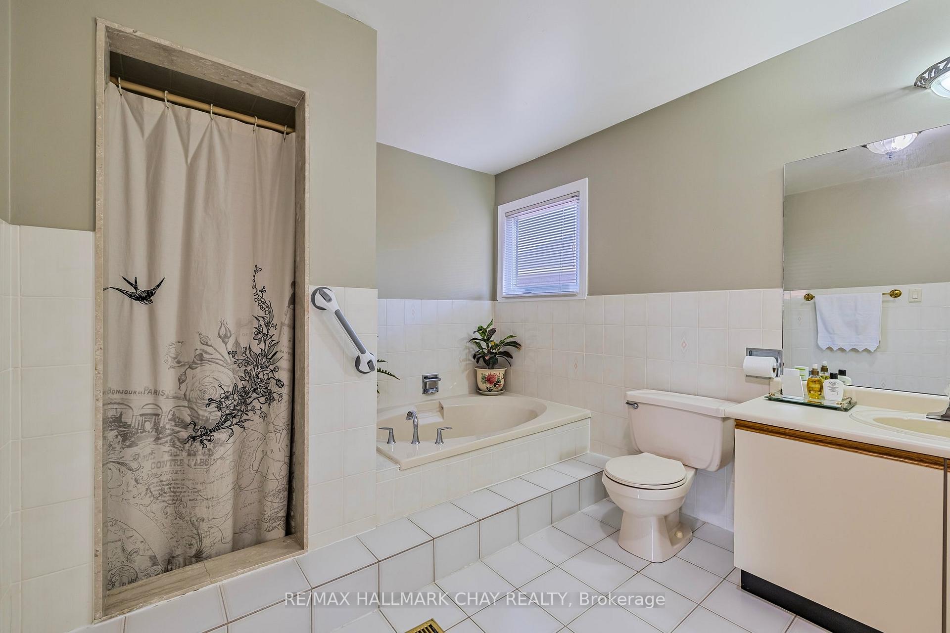 Photo 68 of 21 Wheatley Road, Vaughan, Maple — HOMEH