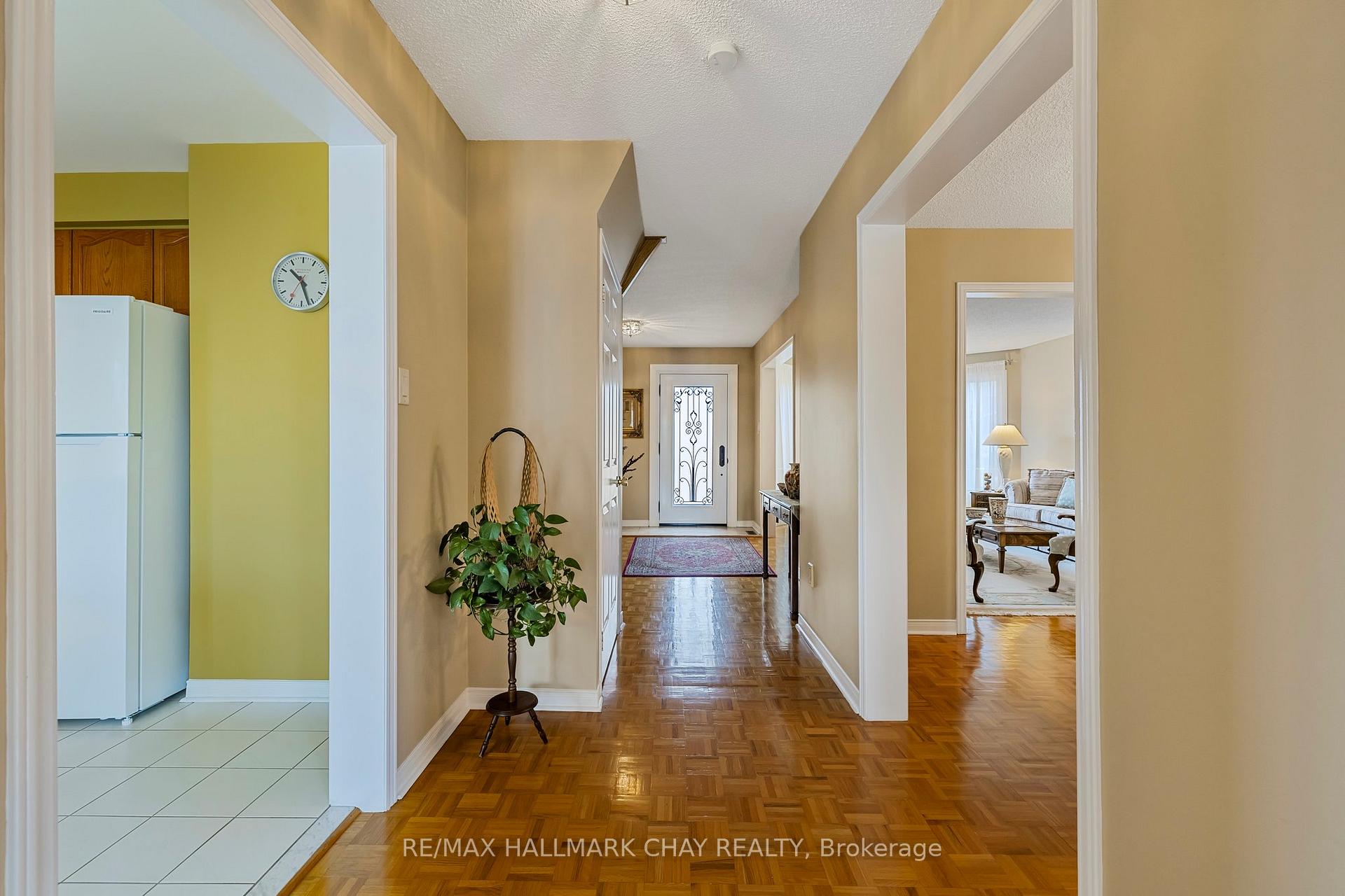 Photo 32 of 21 Wheatley Road, Vaughan, Maple — HOMEH