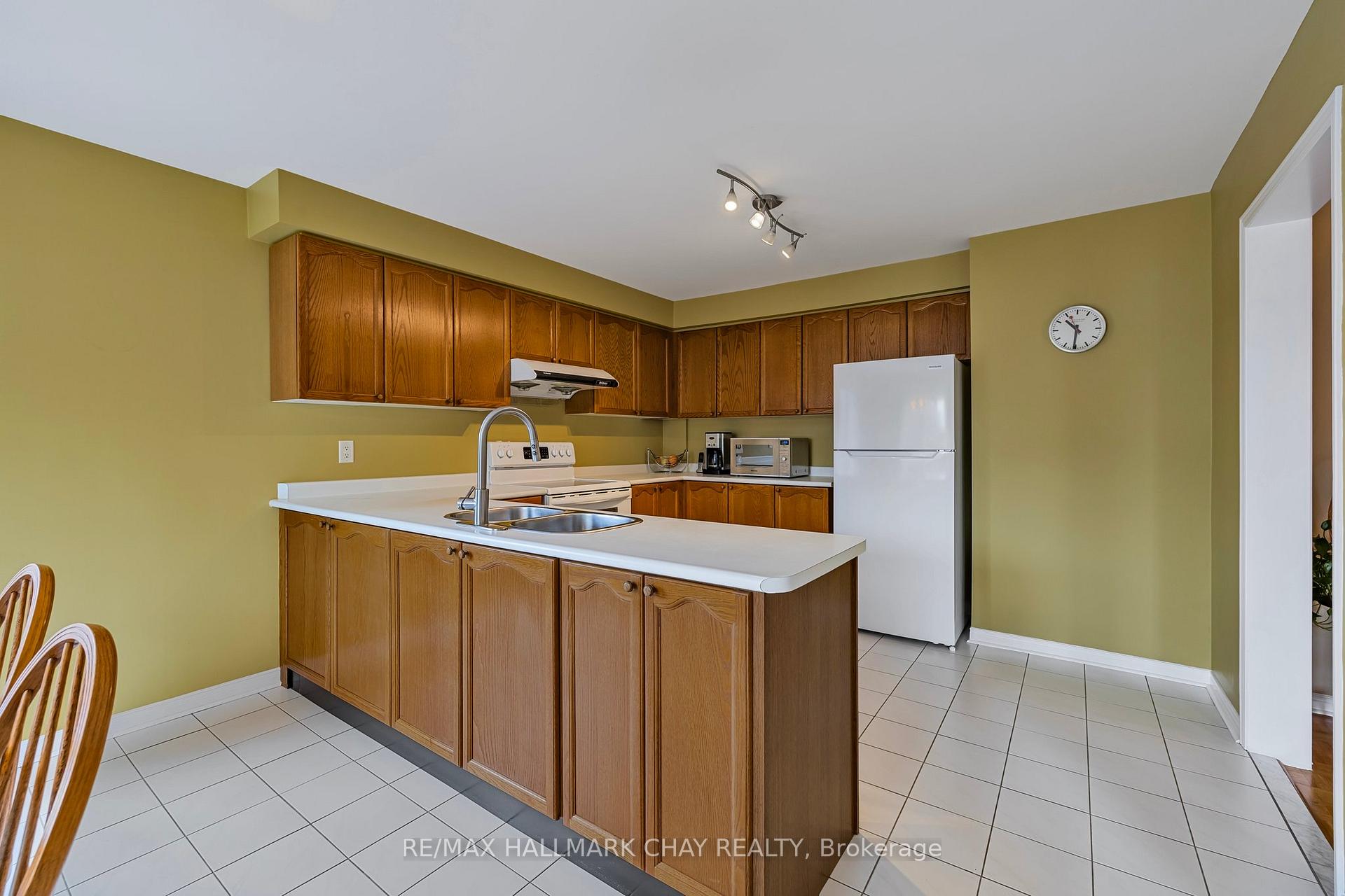 Photo 33 of 21 Wheatley Road, Vaughan, Maple — HOMEH