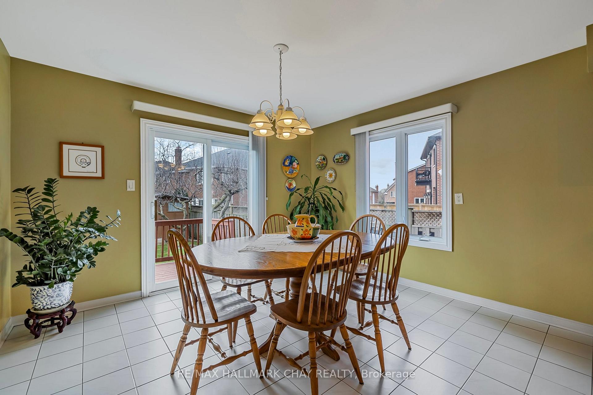 Photo 35 of 21 Wheatley Road, Vaughan, Maple — HOMEH