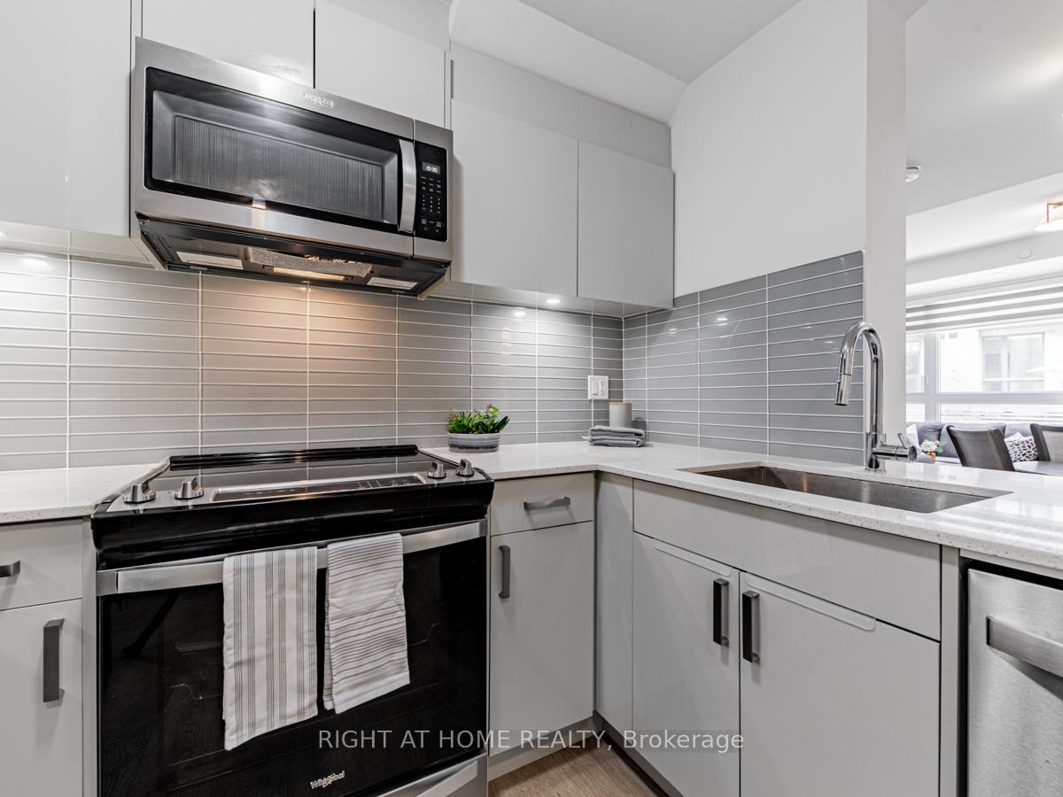 Photo 12 of Unit 8, 88 Turtle Island Road, Toronto, Englemount-Lawrence — HOMEH