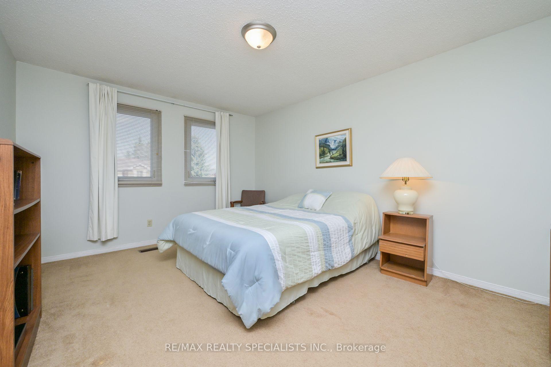 Photo 53 of 6 Lombardy Crescent, Brampton, Queen Street Corridor — HOMEH
