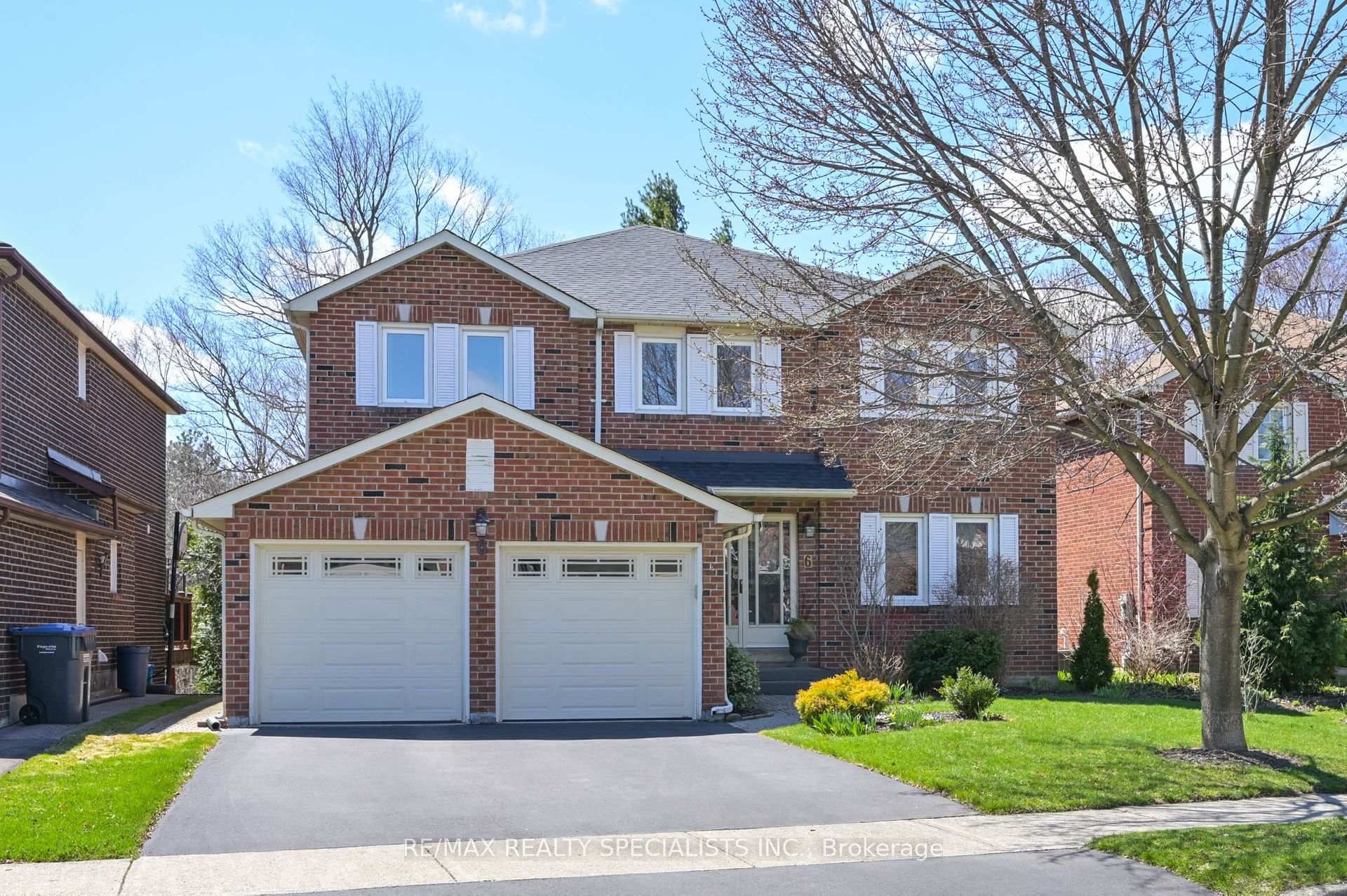 Photo 1 of 6 Lombardy Crescent, Brampton, Queen Street Corridor — HOMEH