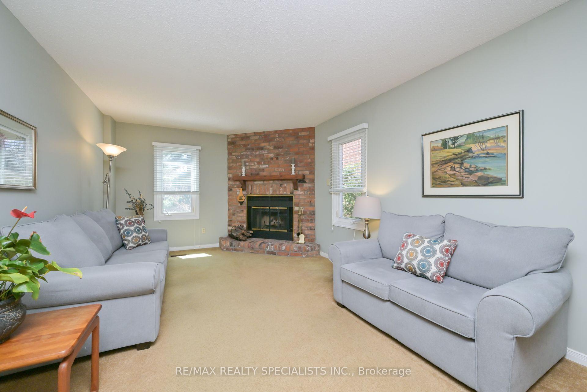 Photo 12 of 6 Lombardy Crescent, Brampton, Queen Street Corridor — HOMEH