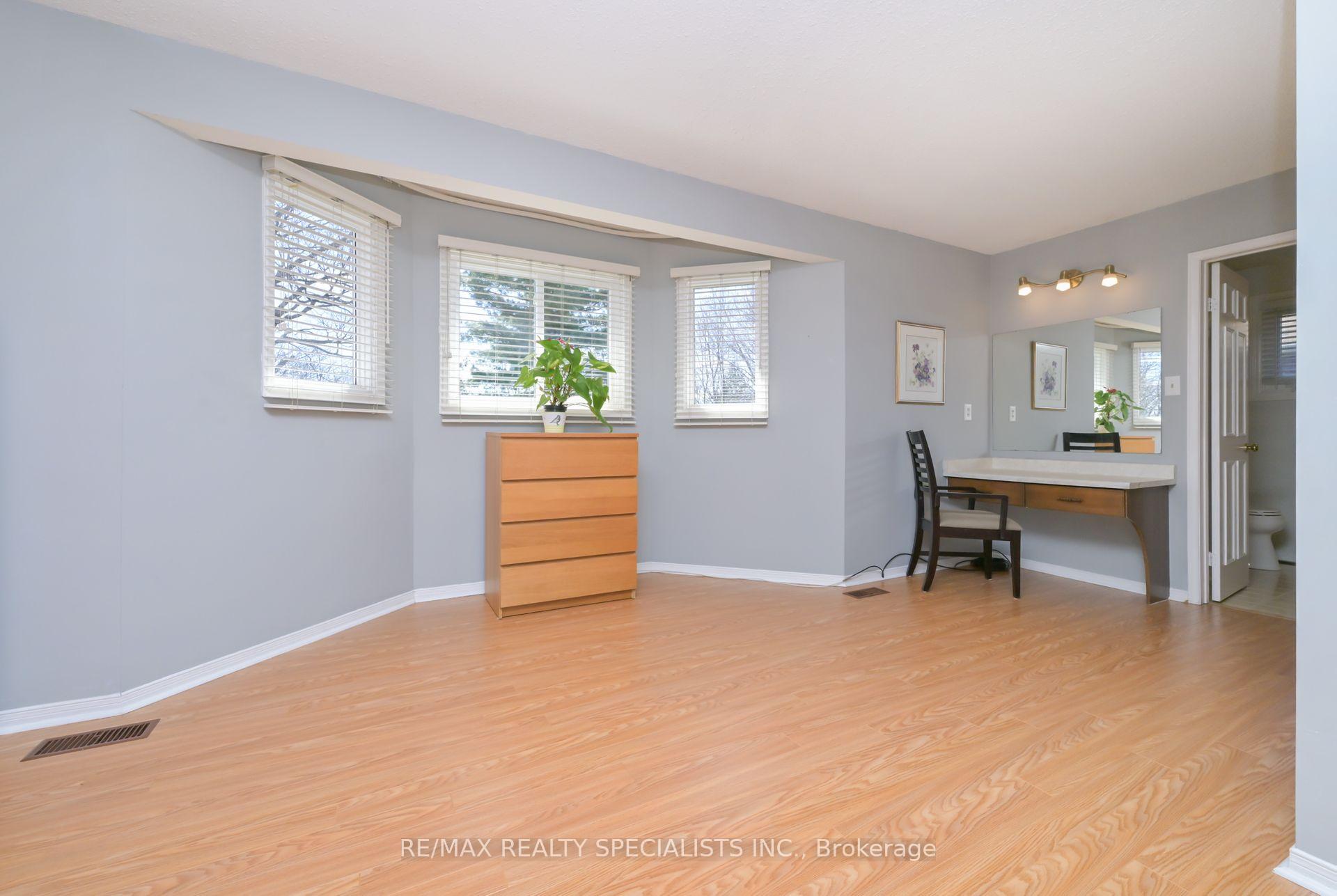 Photo 19 of 6 Lombardy Crescent, Brampton, Queen Street Corridor — HOMEH