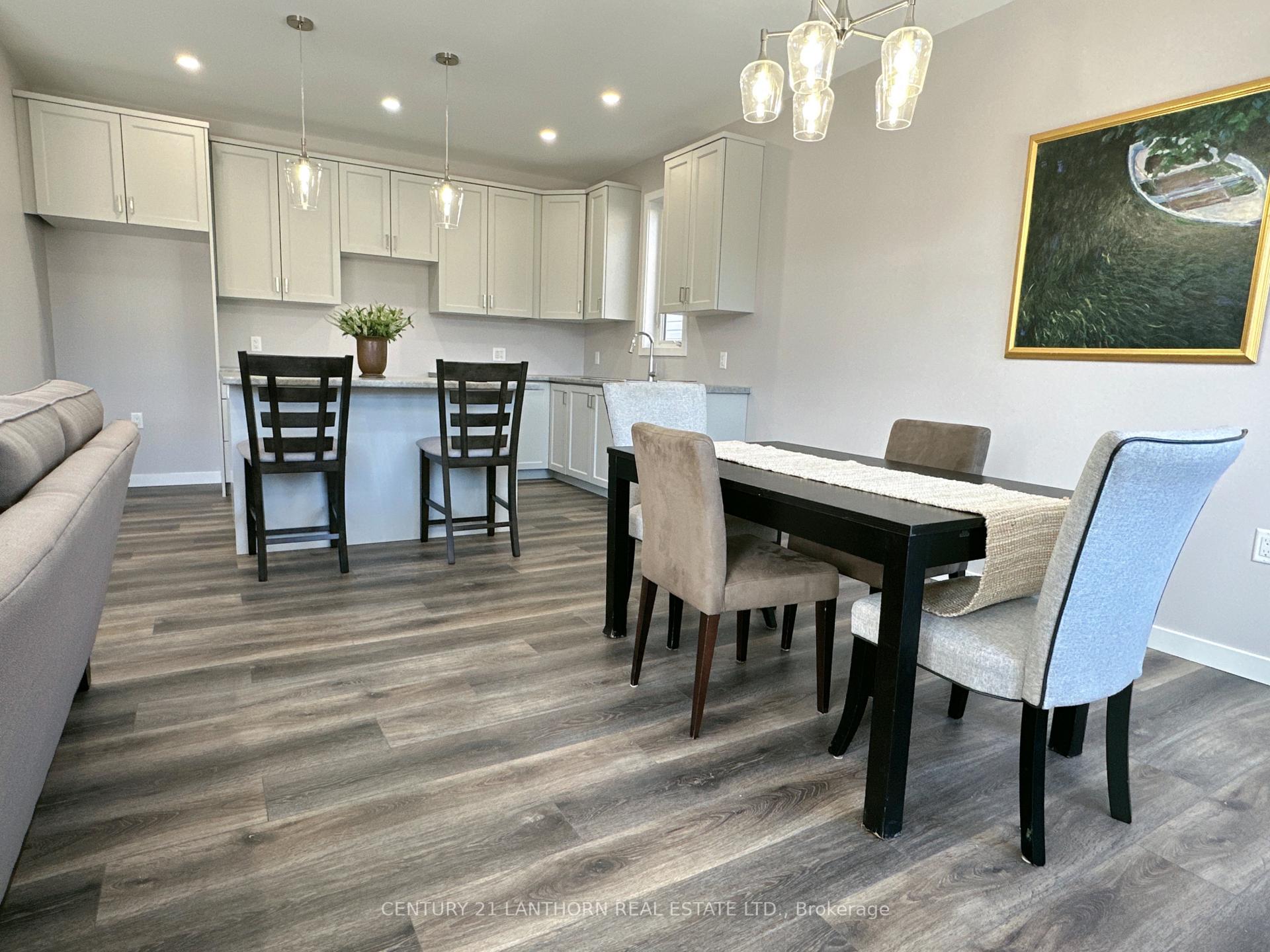 Photo 7 of 44 Summit Crescent, Belleville, Belleville Ward — HOMEH