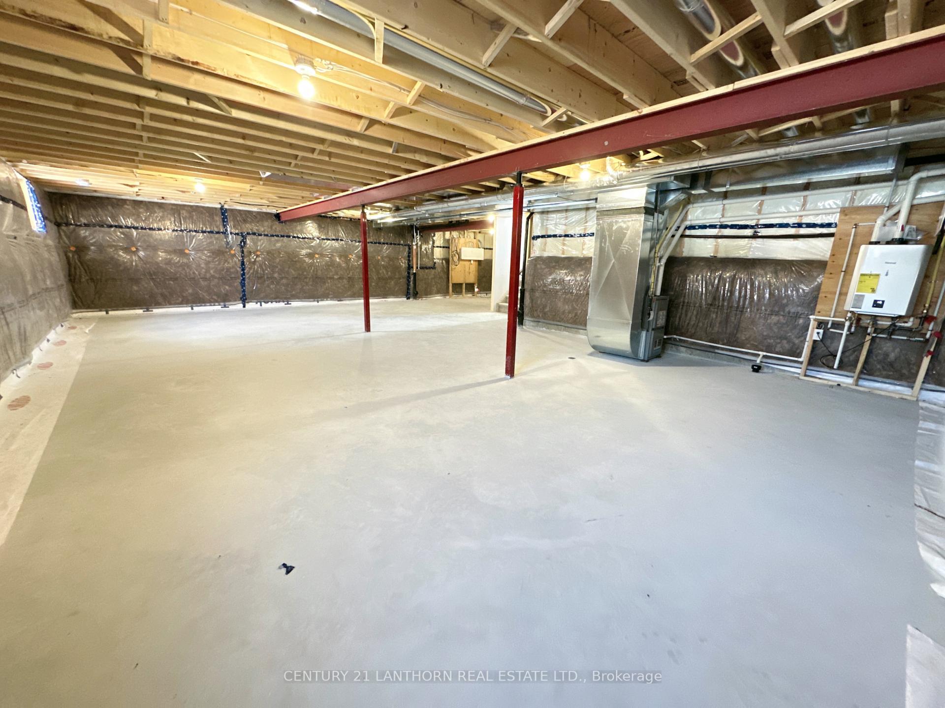 Photo 17 of 44 Summit Crescent, Belleville, Belleville Ward — HOMEH