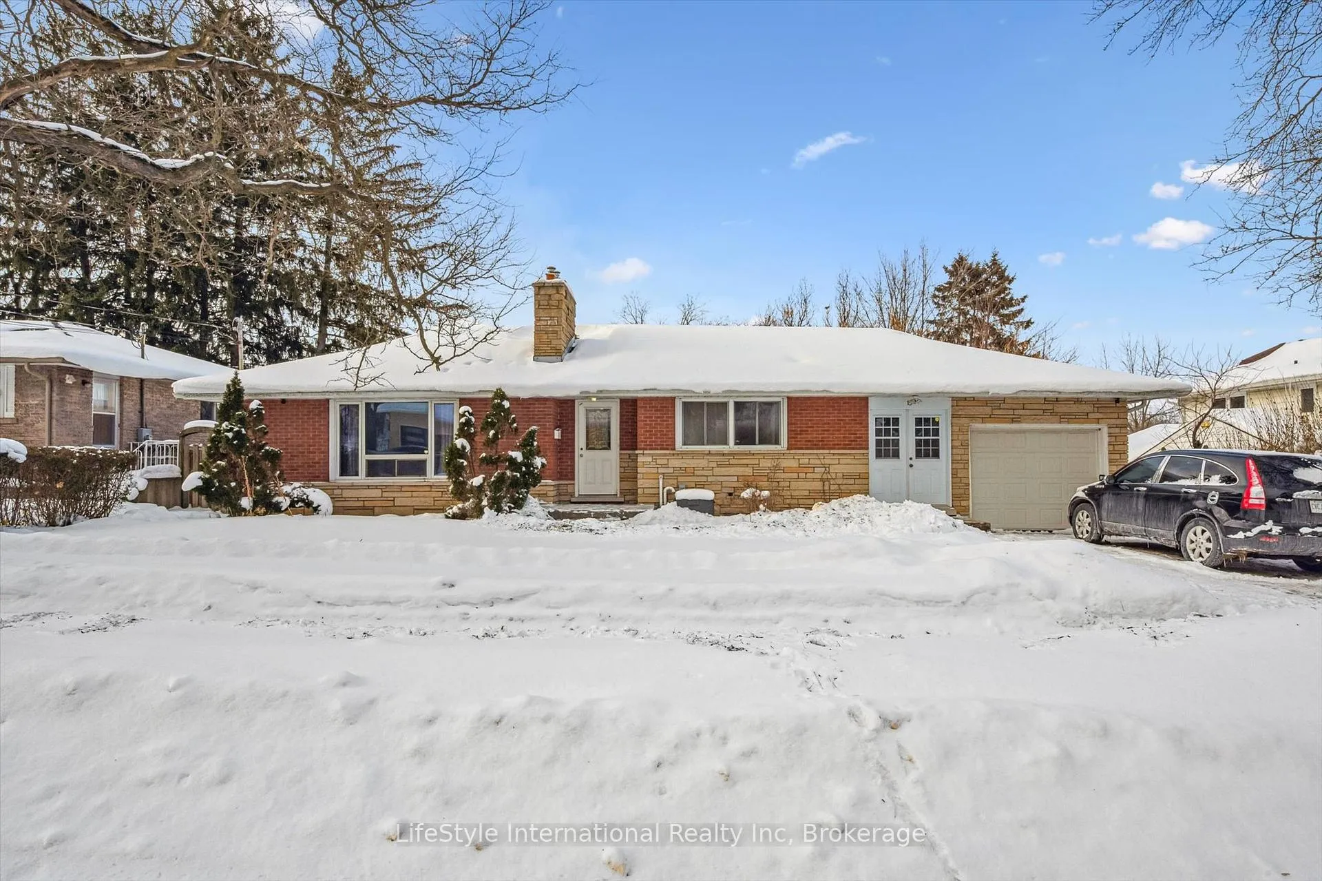 Photo 1 of 15 Fairview Boulevard, Guelph, Dovercliffe Park/Old University — HOMEH