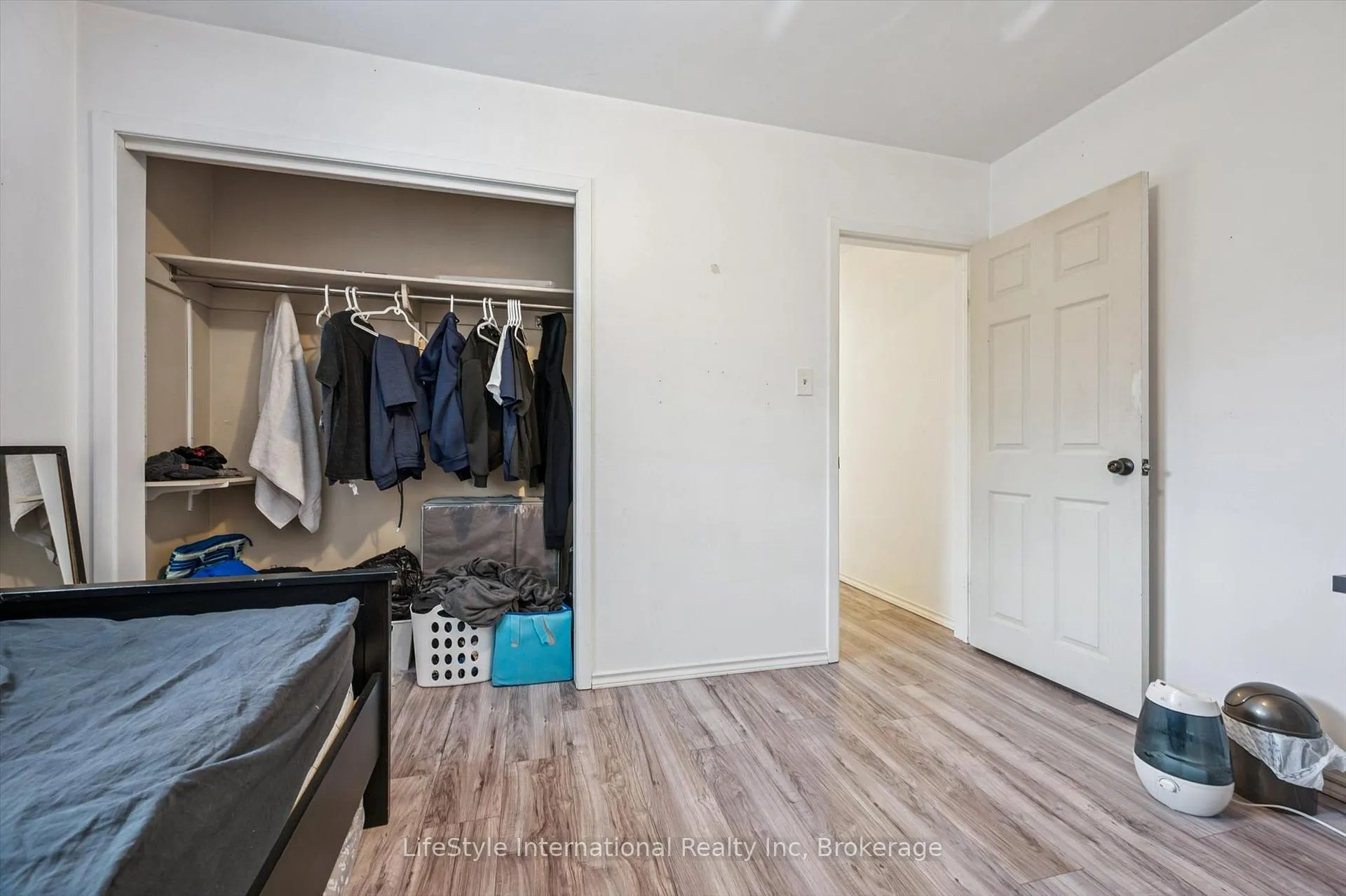 Photo 16 of 15 Fairview Boulevard, Guelph, Dovercliffe Park/Old University — HOMEH