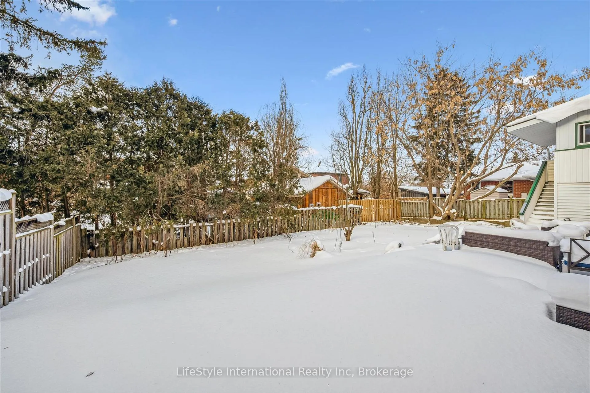 Photo 34 of 15 Fairview Boulevard, Guelph, Dovercliffe Park/Old University — HOMEH