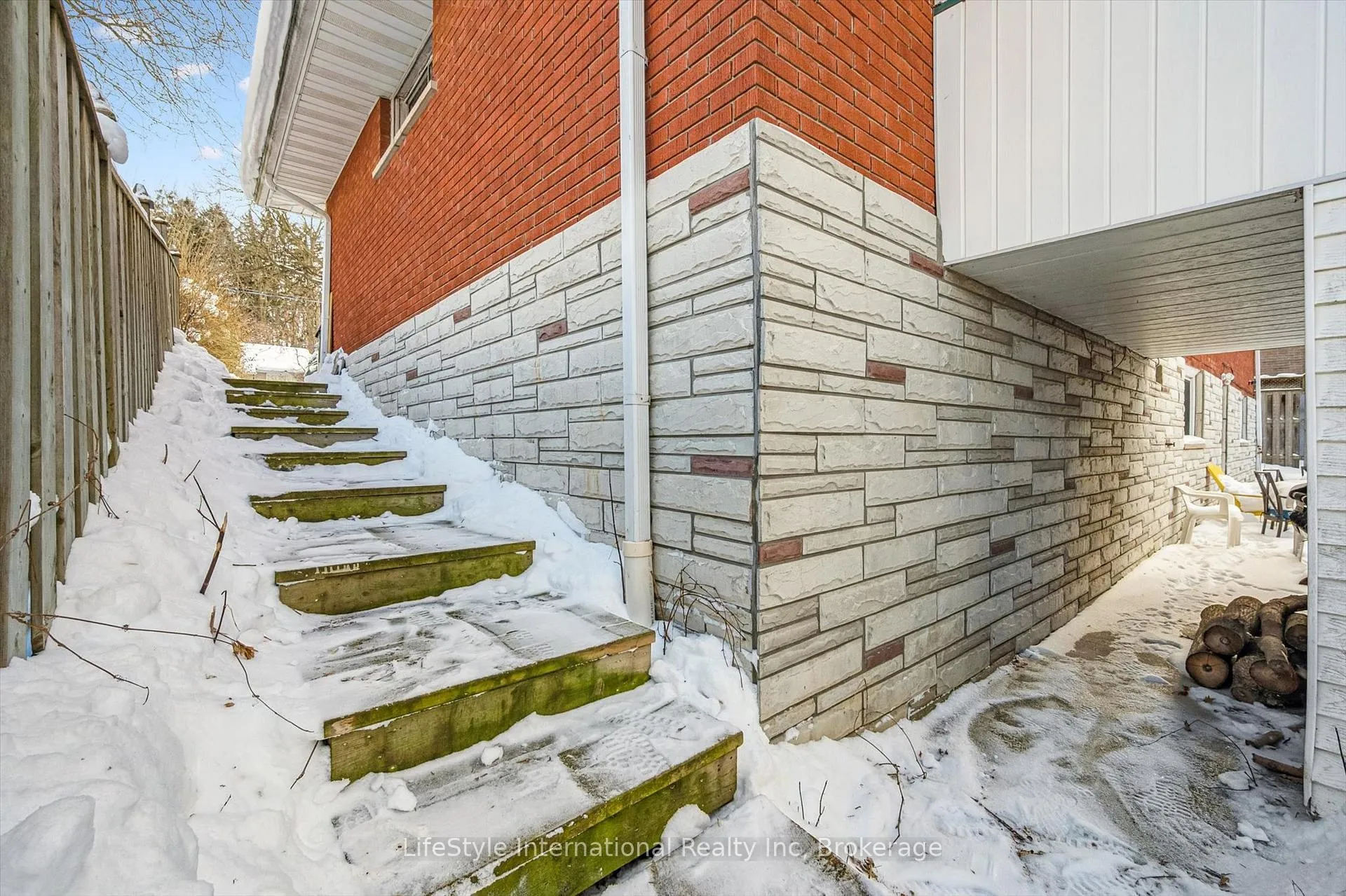 Photo 40 of 15 Fairview Boulevard, Guelph, Dovercliffe Park/Old University — HOMEH